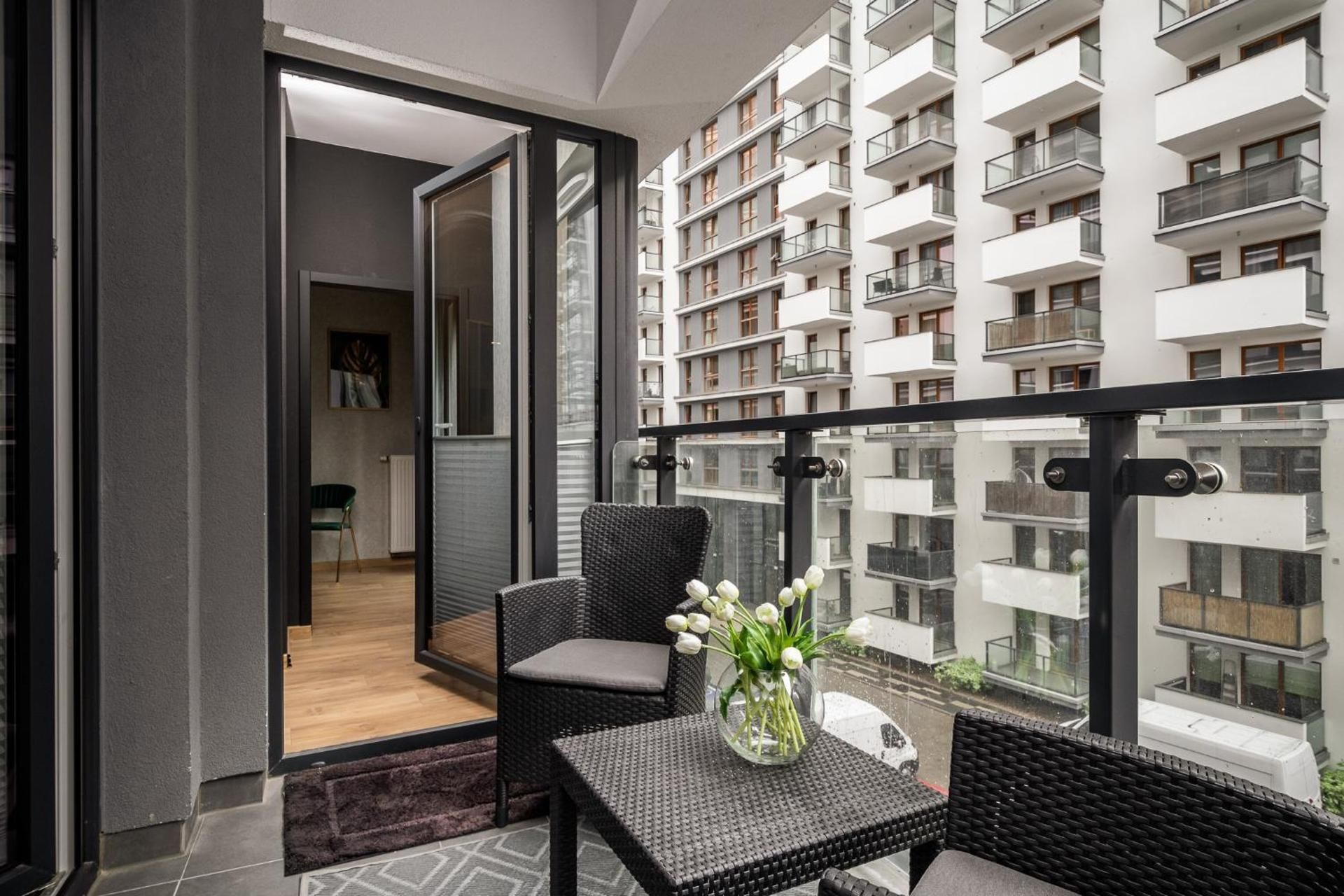 Kasprzaka 29 Wola Tower Free Garage By Perfect Apart One-Bedroom Apartment 2