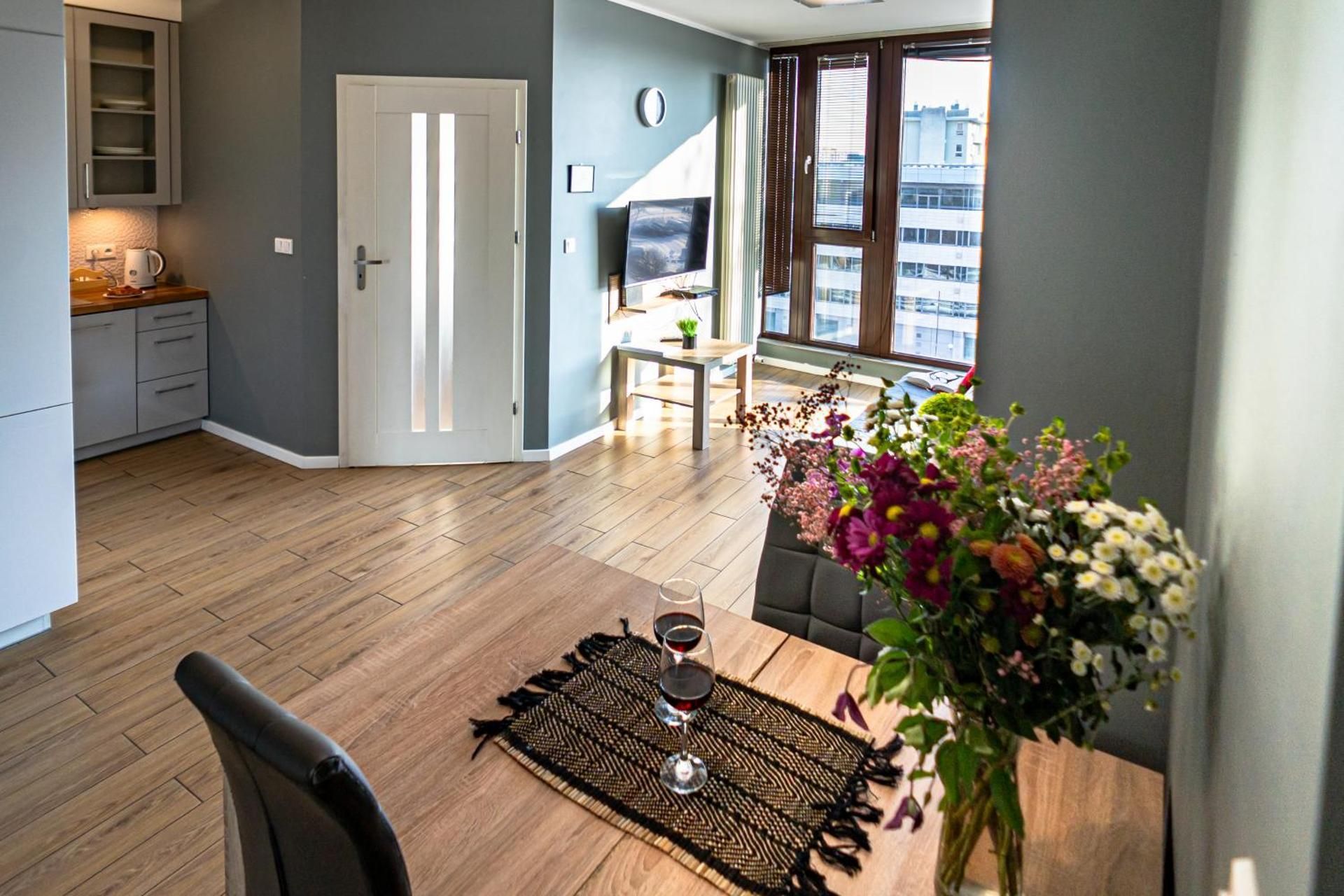 One-Bedroom Apartment