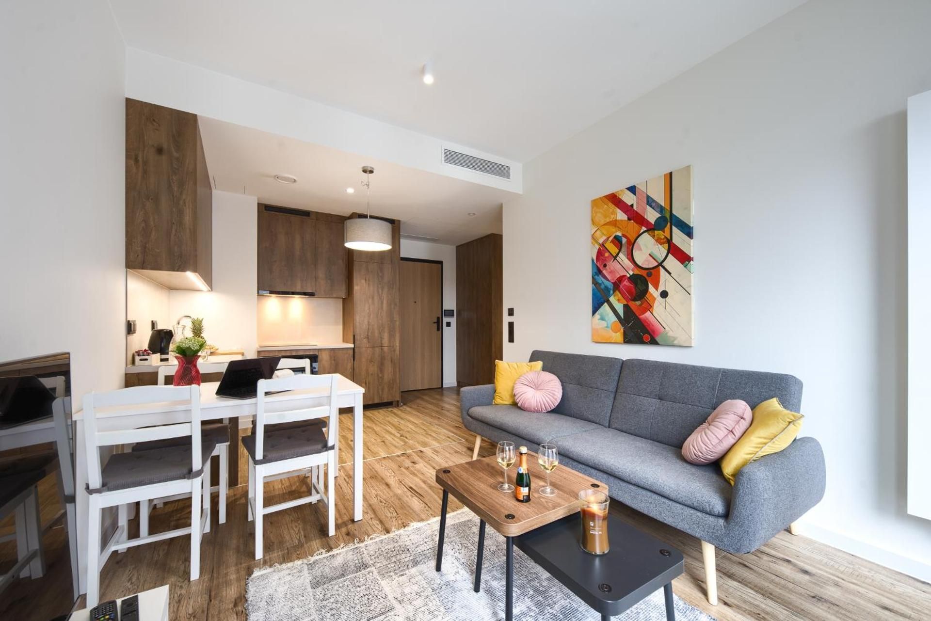 One-Bedroom Apartment