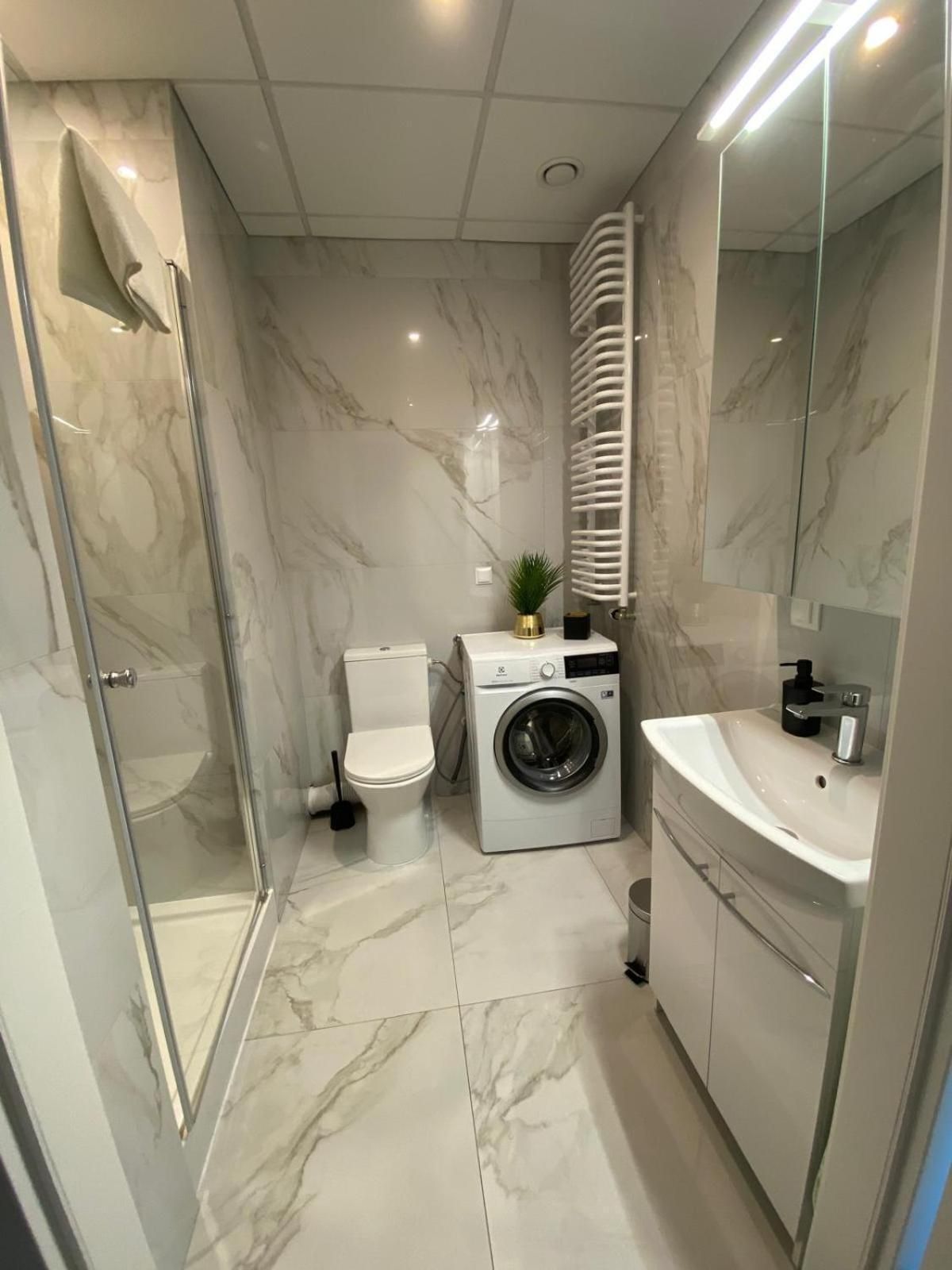 Warszawski Hongkong, kultowe miejsce One-Bedroom Apartment 3