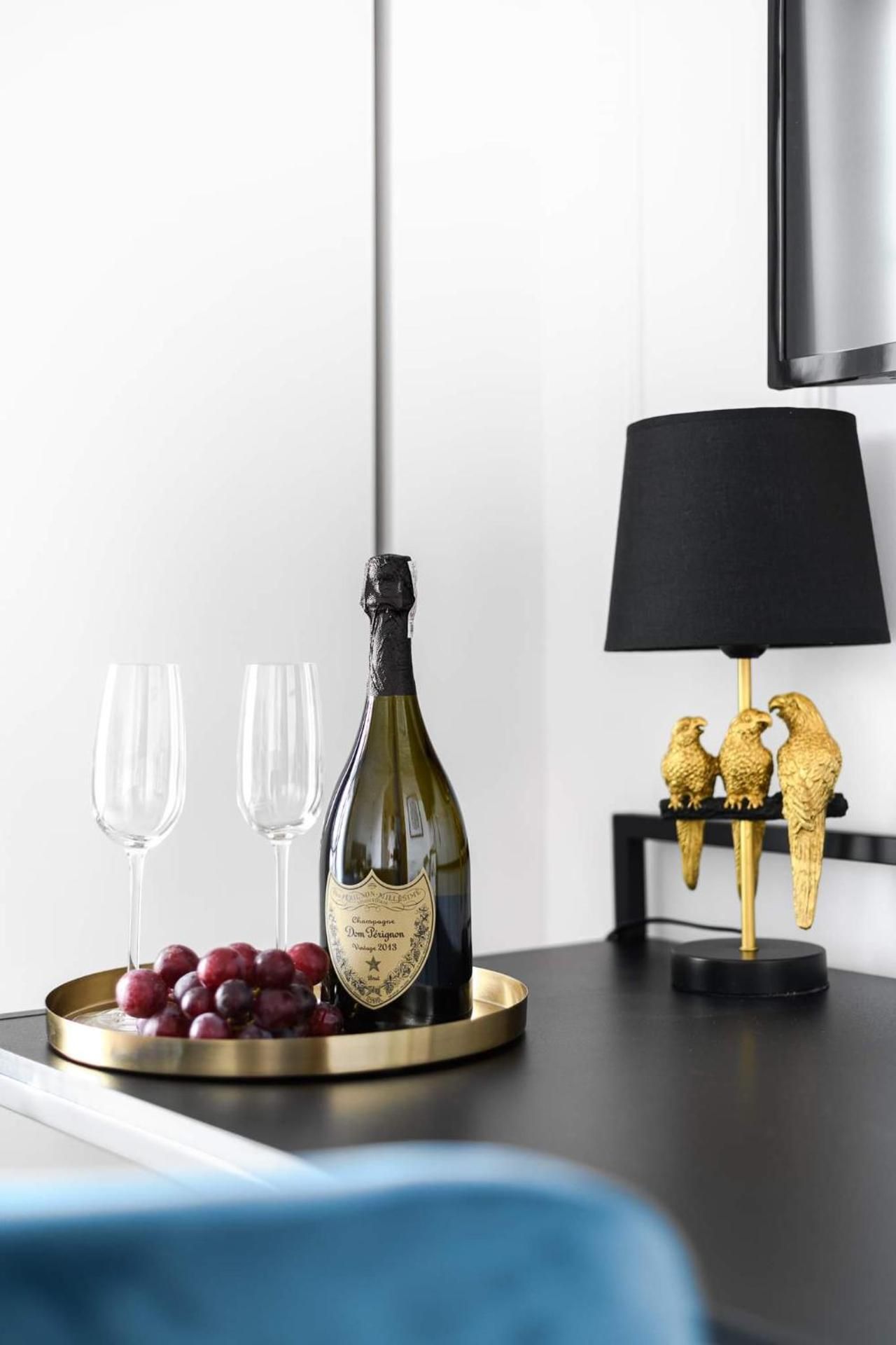 Luxury Design Apartments - Warsaw Tower Bliska Wola