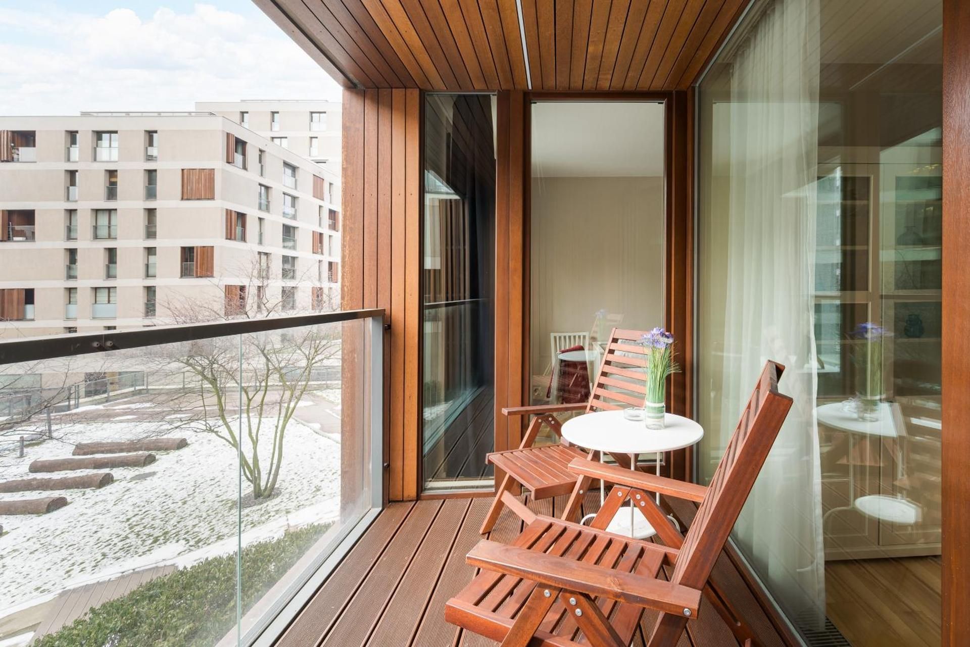 Two-Bedroom Deluxe Apartment with Balcony