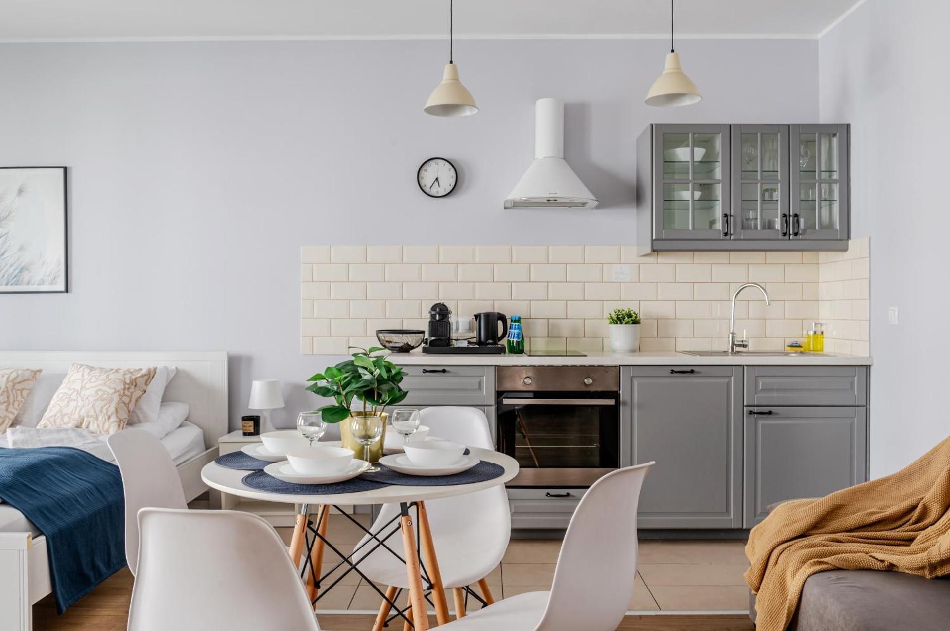 West Station Apartments by Arrenda