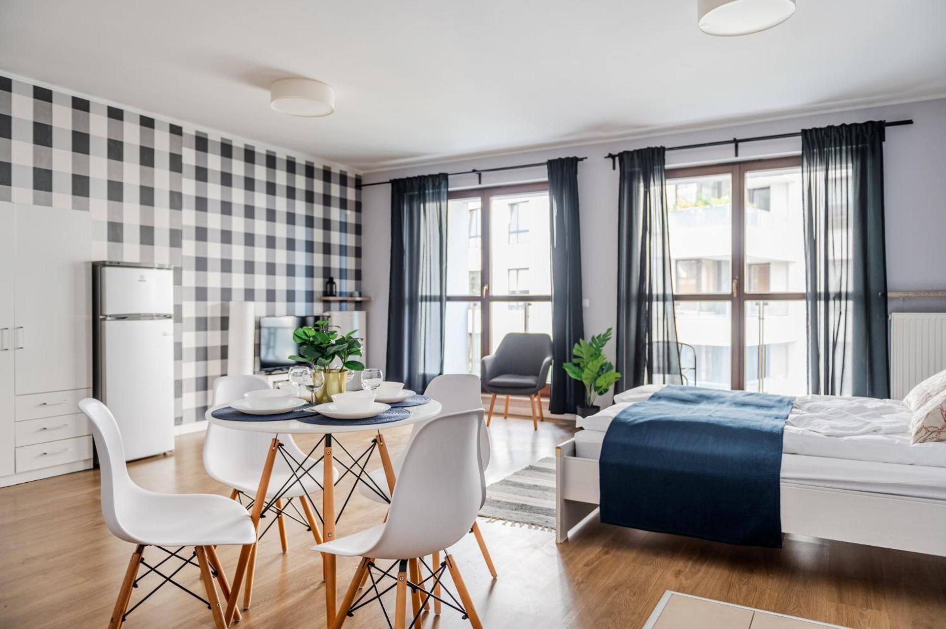 West Station Apartments by Arrenda King Studio with Sofa Bed