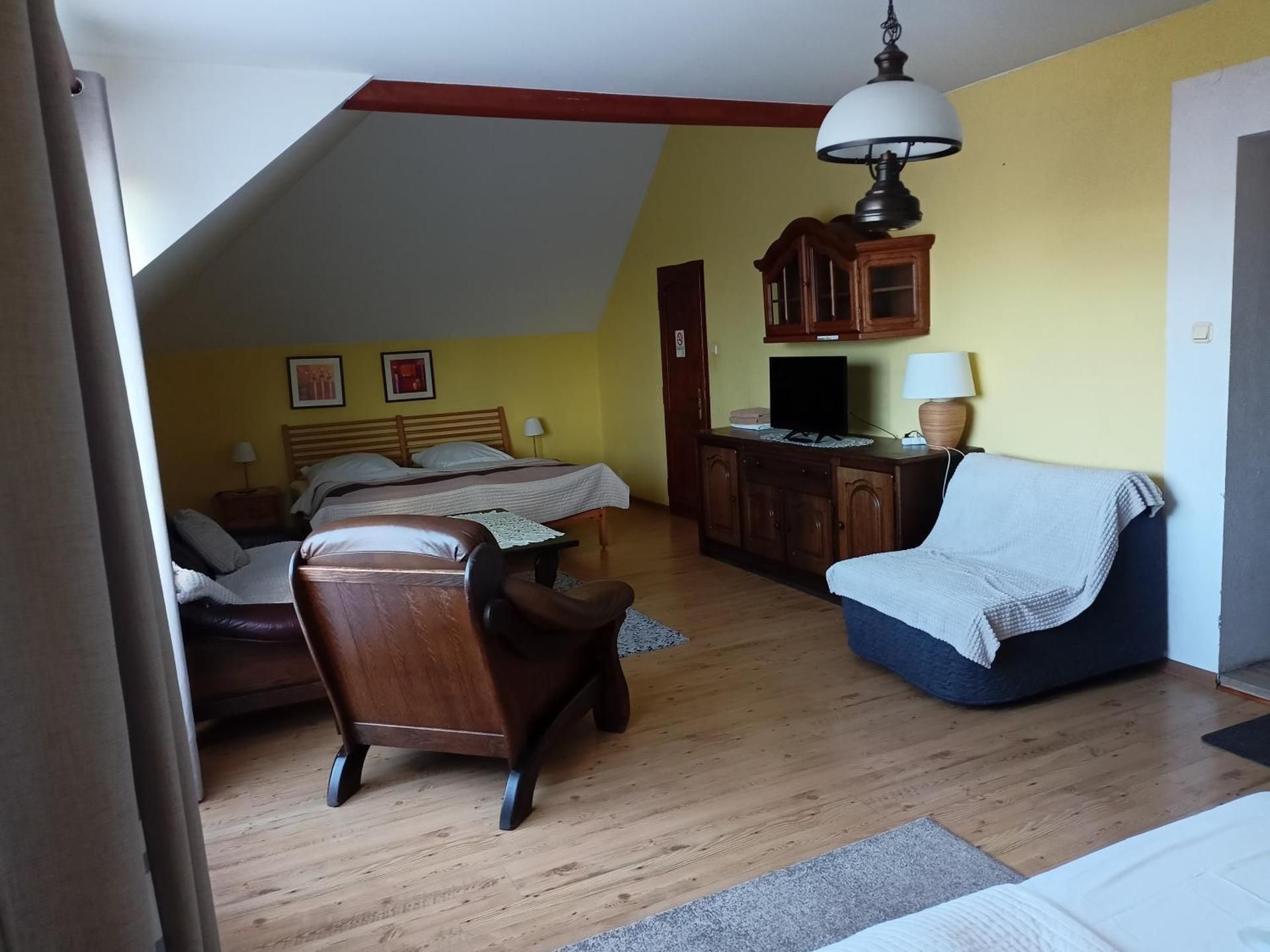 Triple Room with Private Bathroom