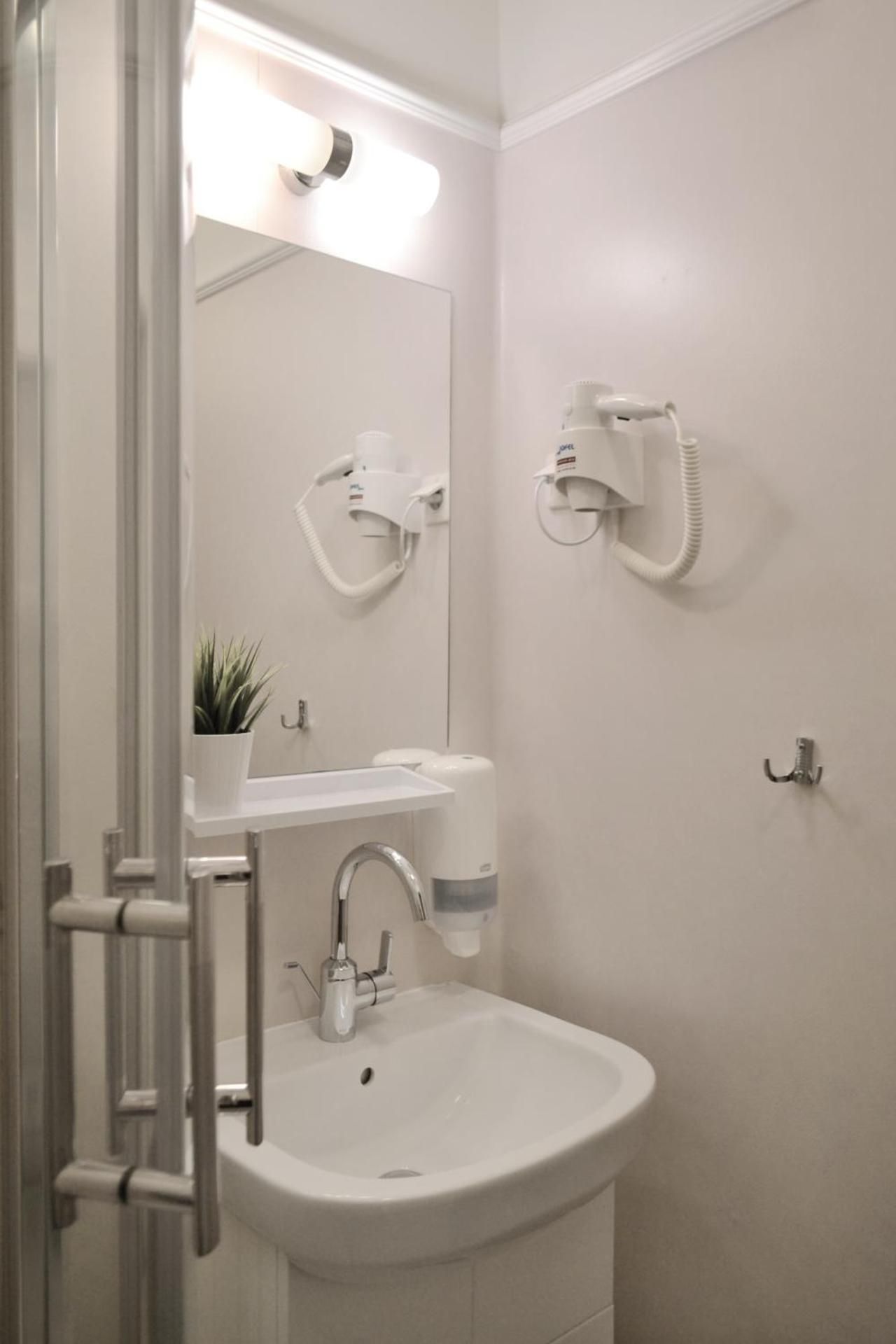 Single Room with Terrace
