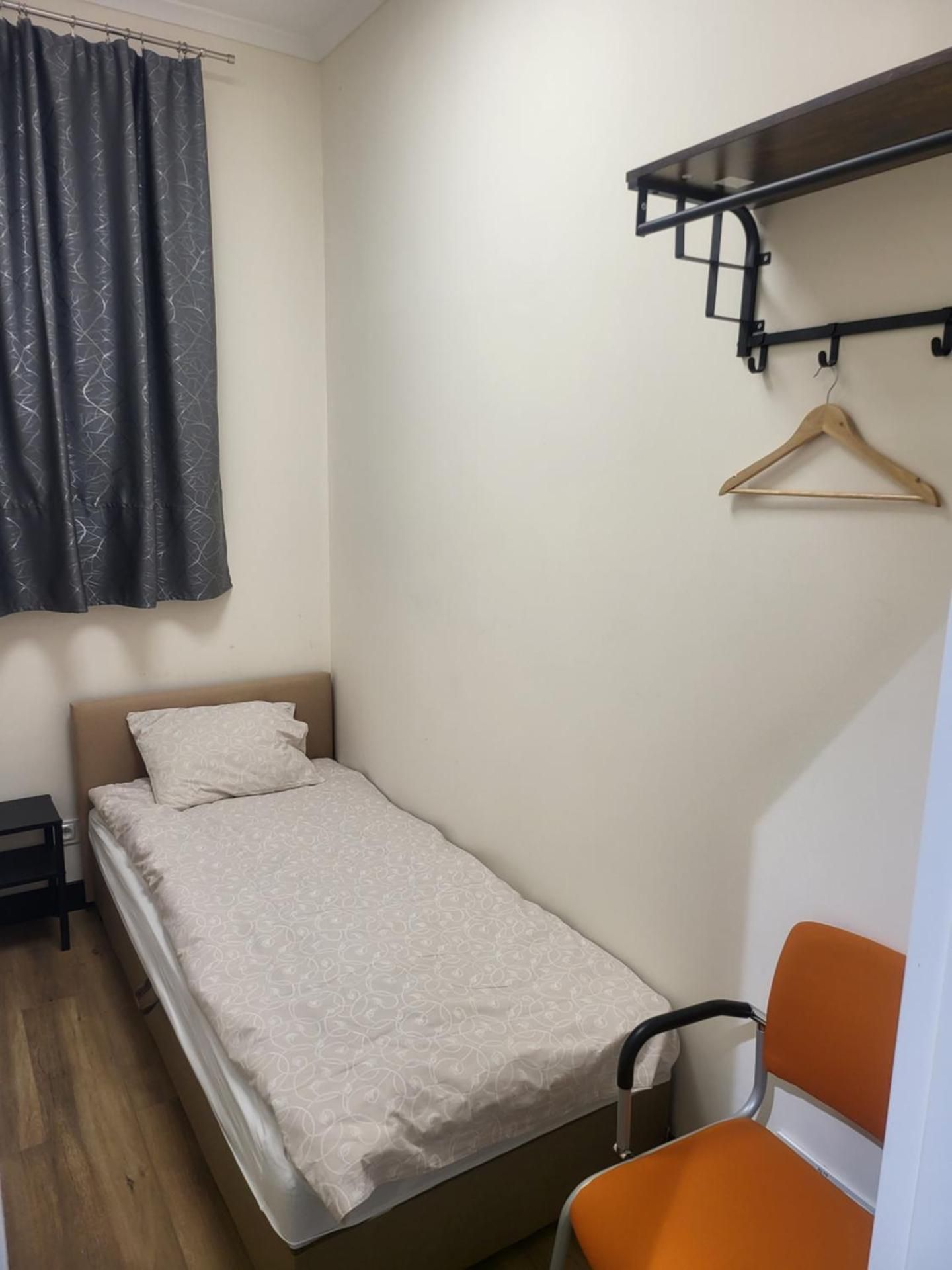 Single Room with Shared Bathroom