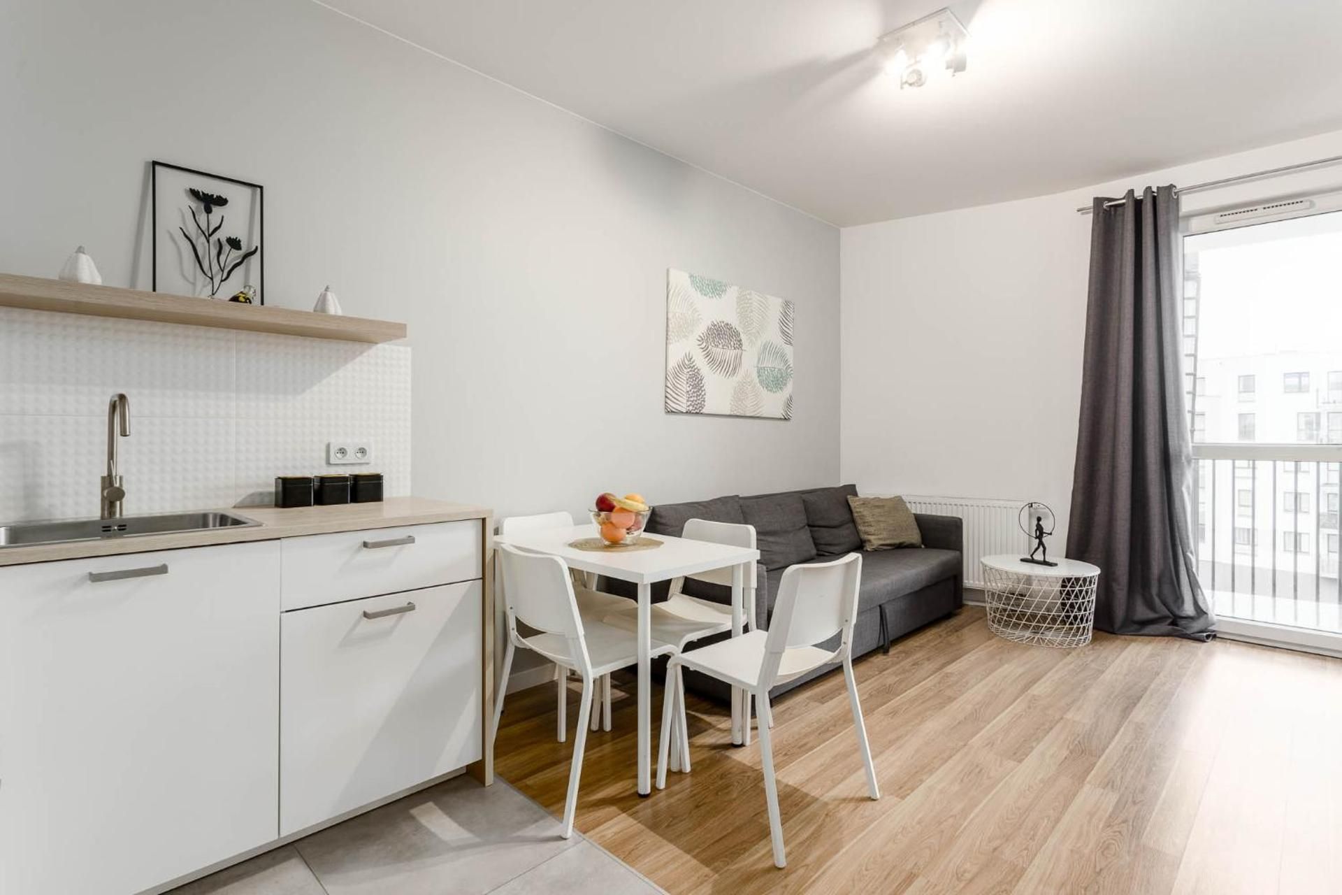 DELUXE APARTMENT