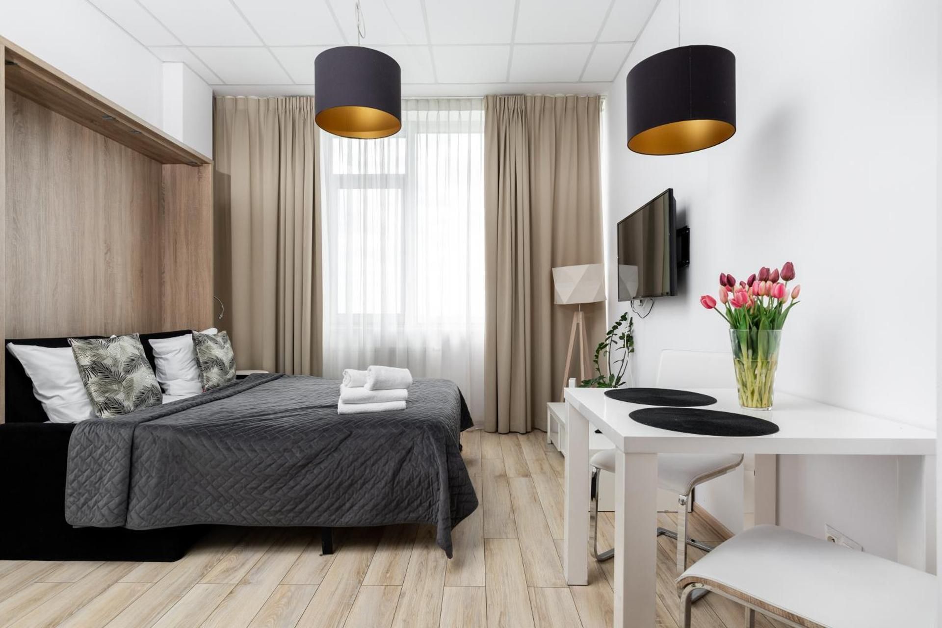 Studio Apartment