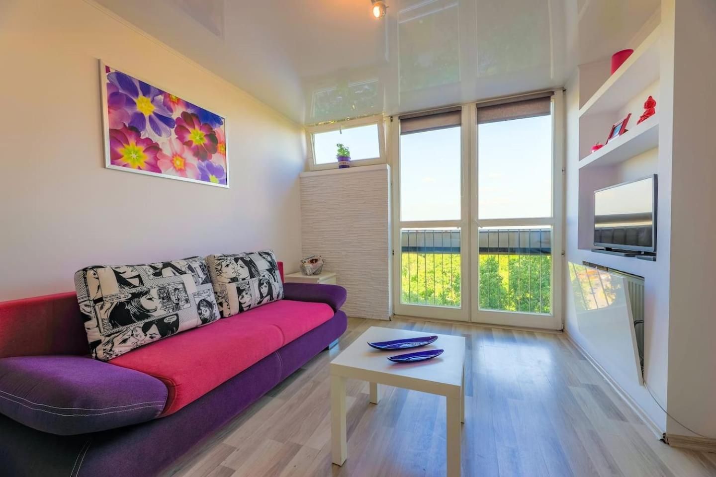 One-Bedroom Apartment