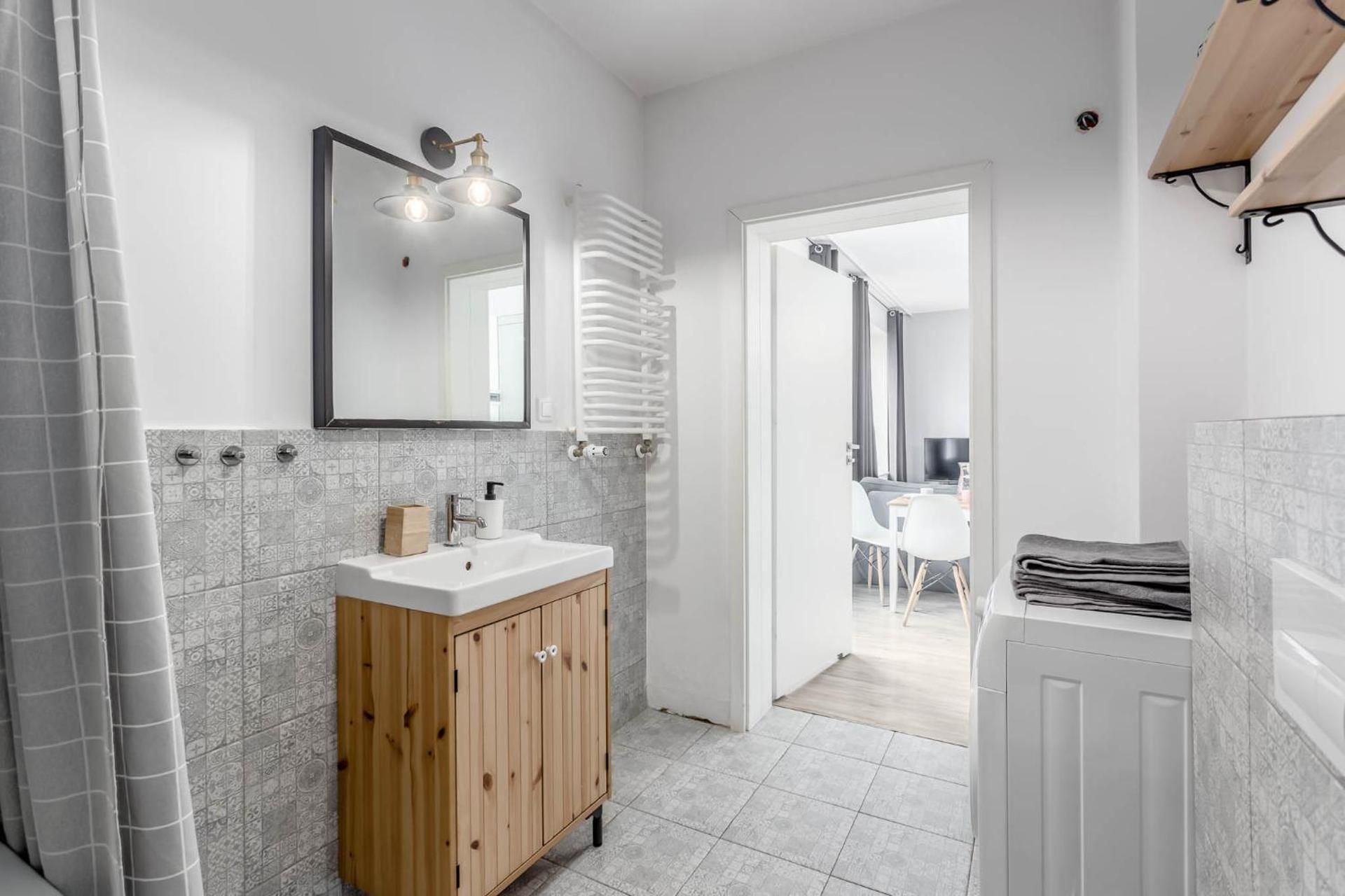 Studio Apartment