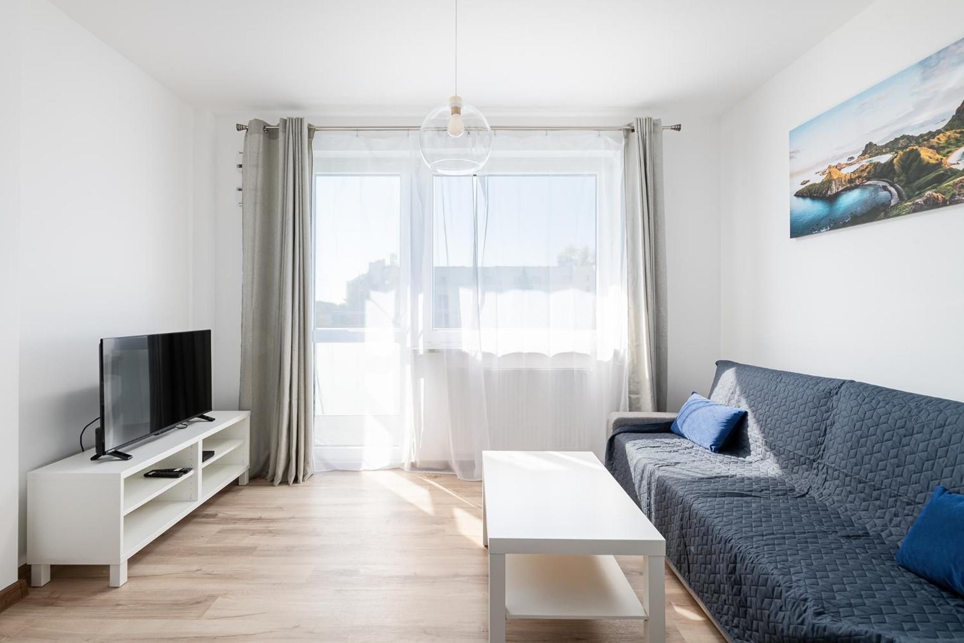 One-Bedroom Apartment with Balcony