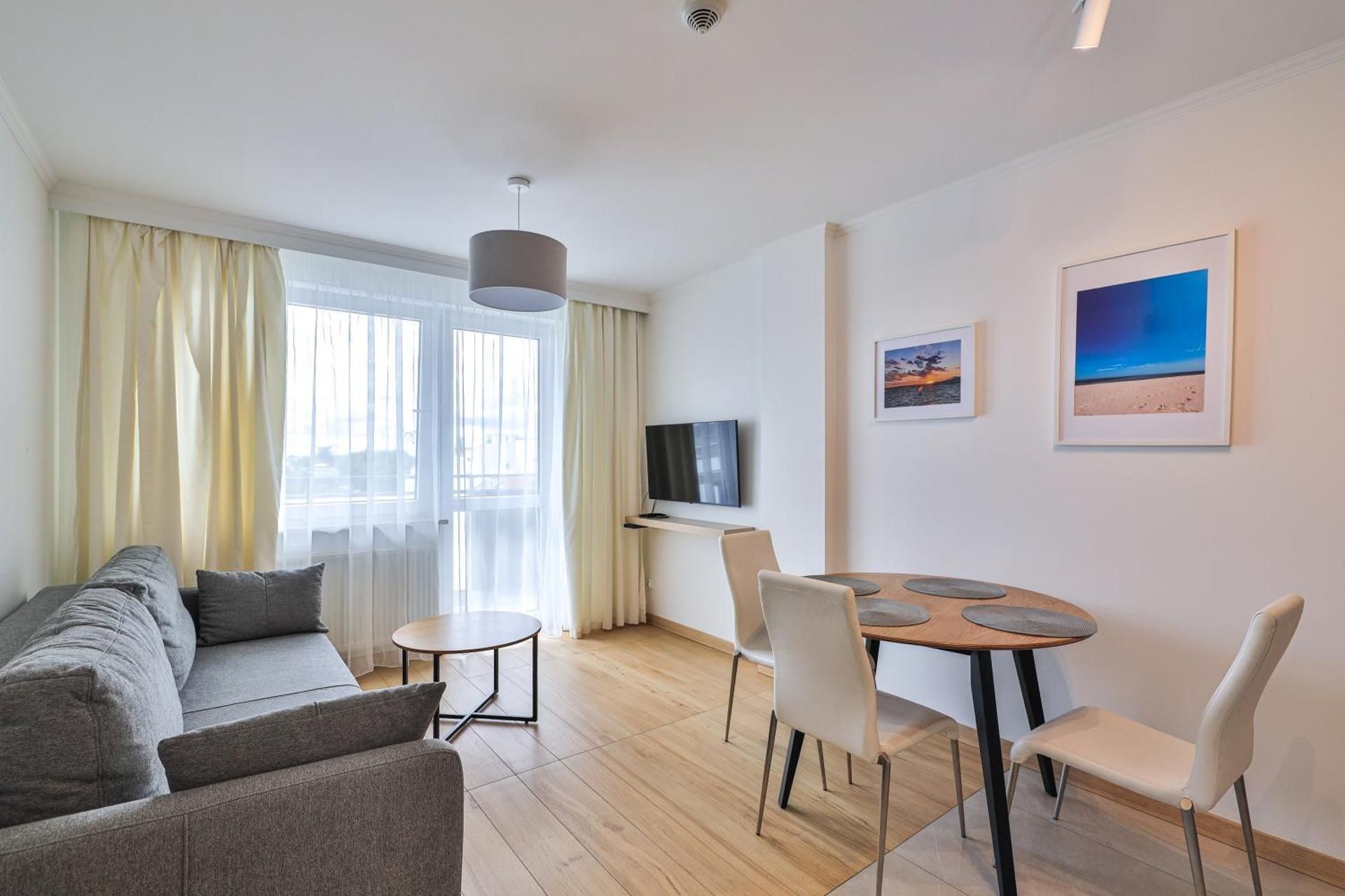 One-Bedroom Apartment with Balcony