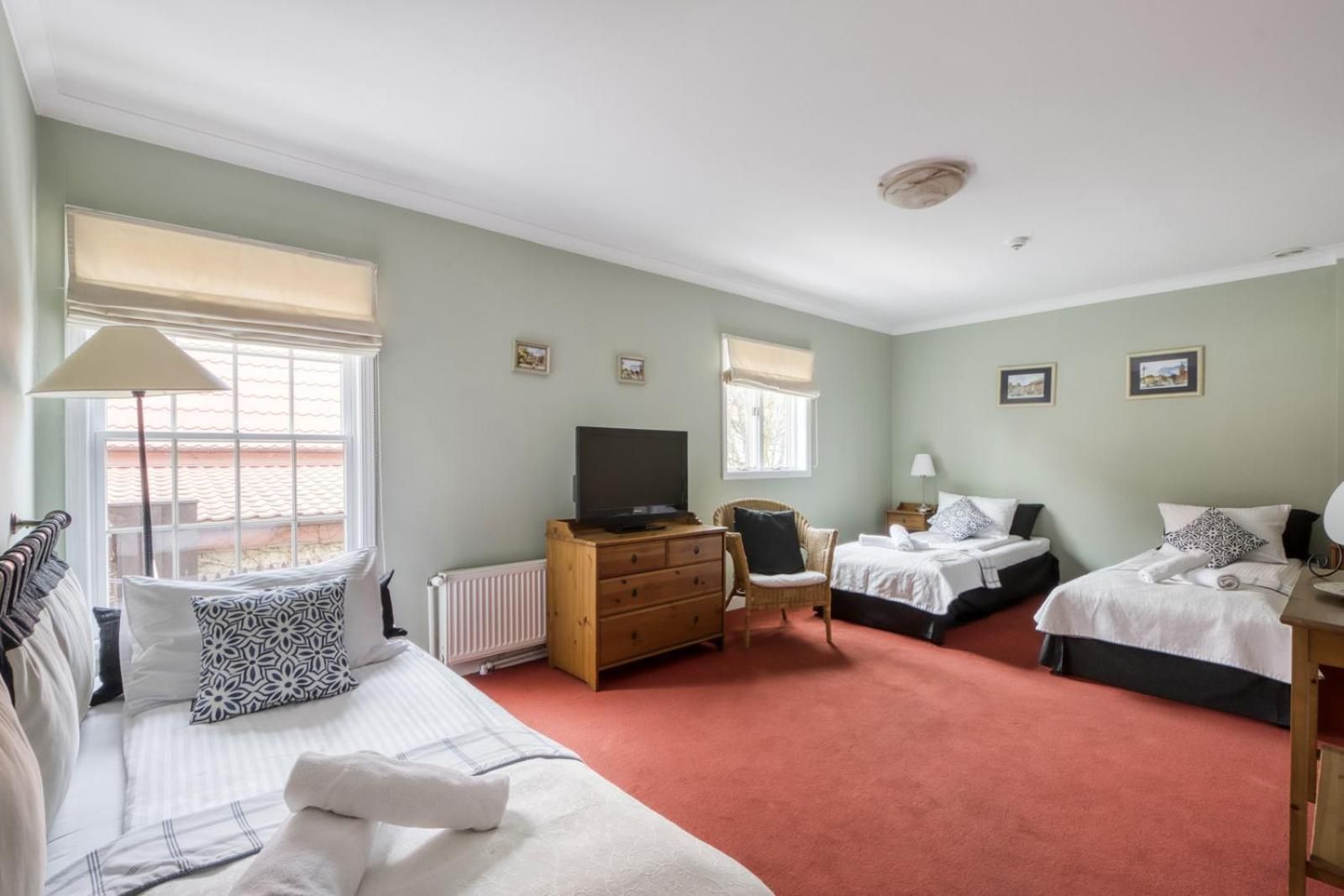 Triple Room
