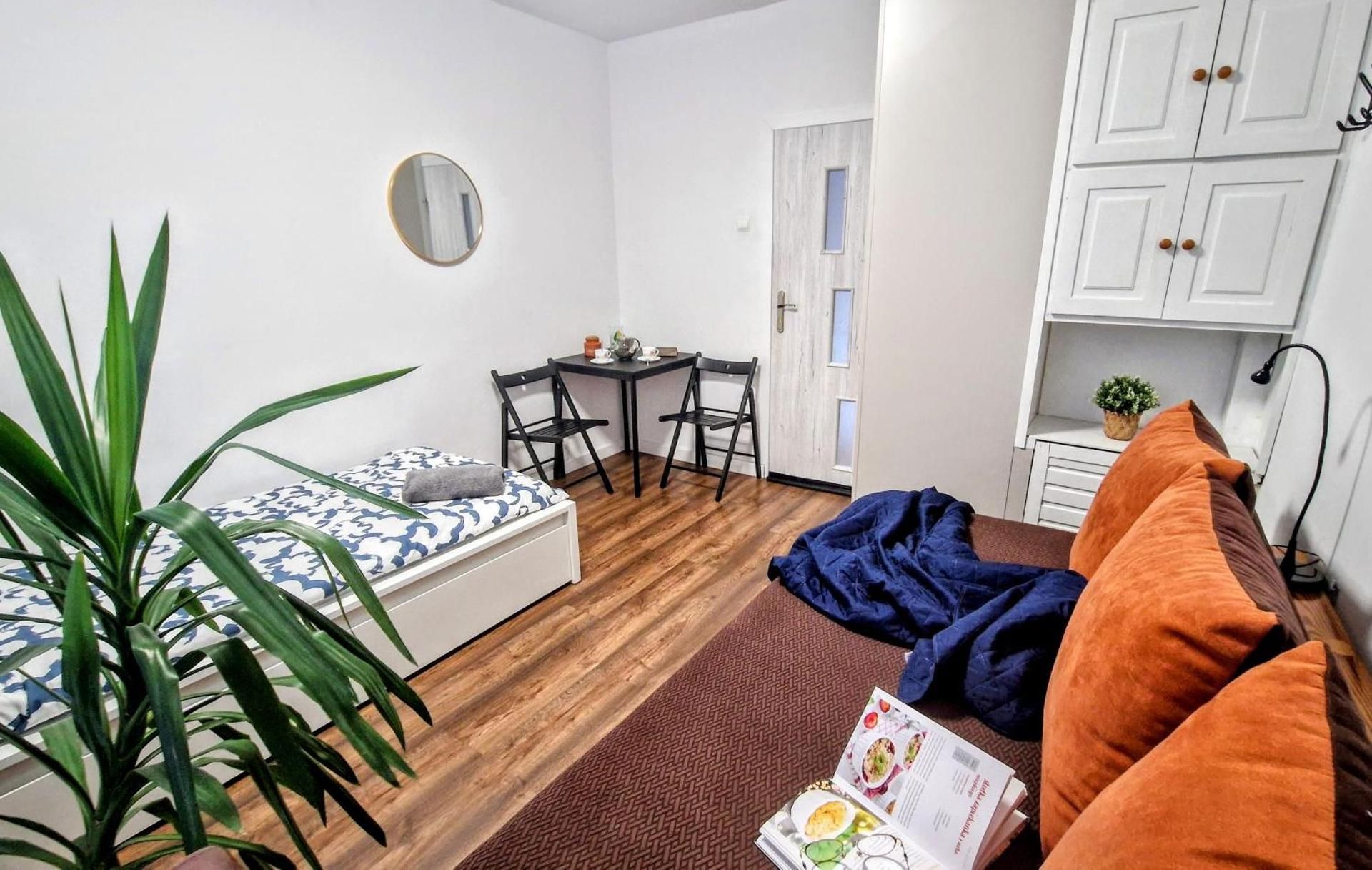 Twin Room with Shared Bathroom