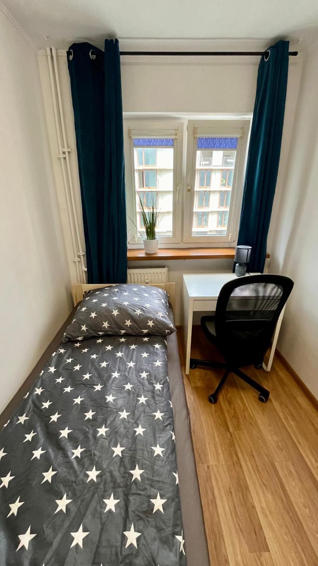 Single Room with Shared Bathroom