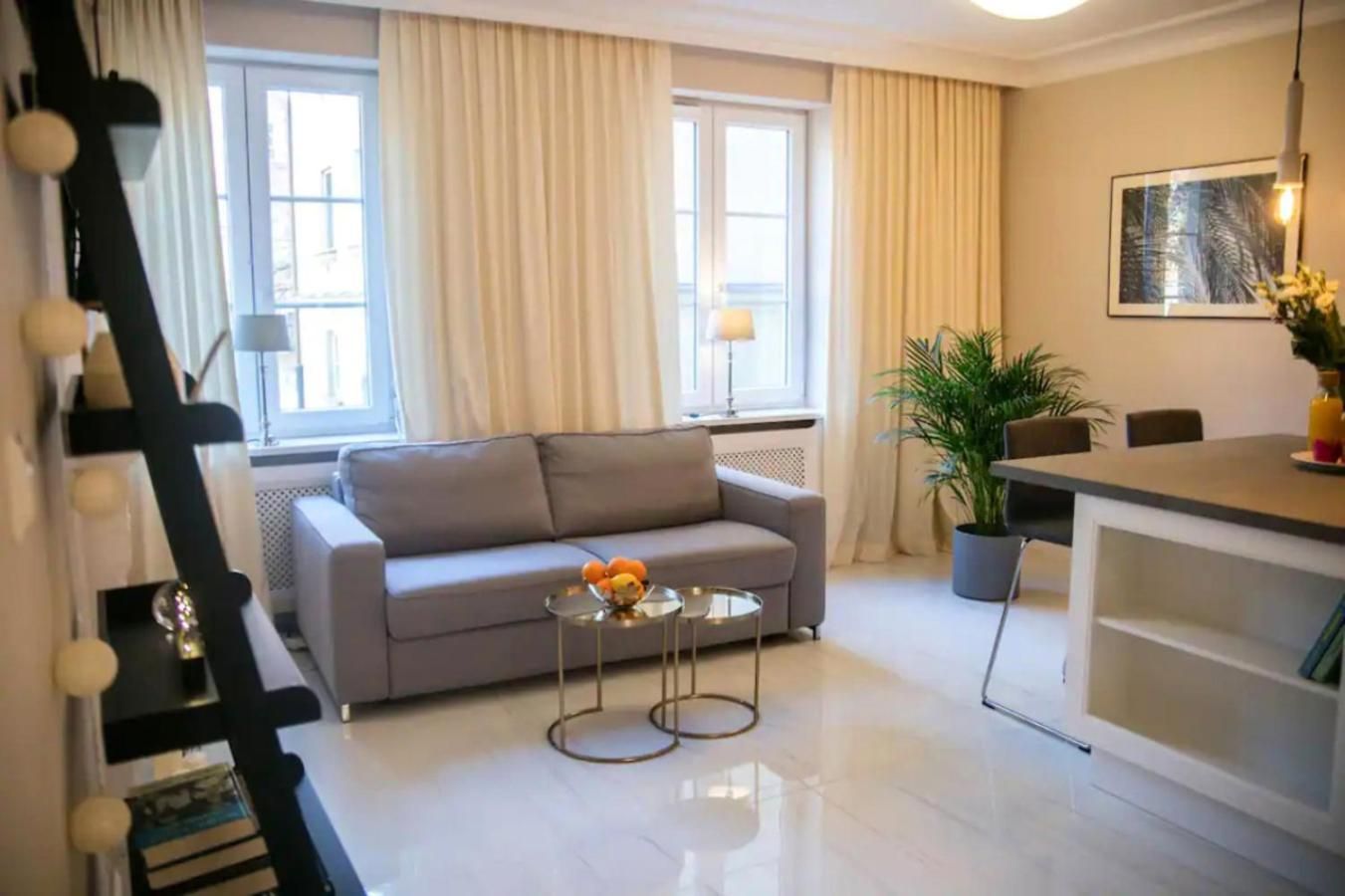 Apartment with Garden View