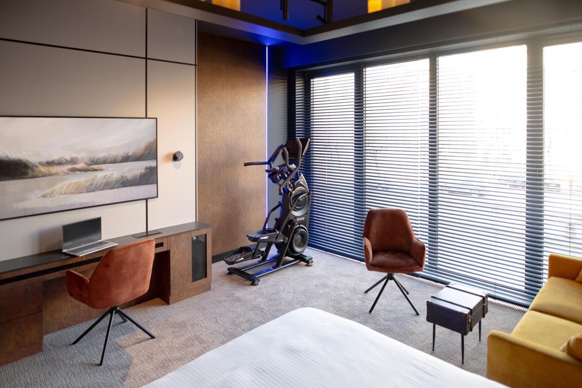 One-Bedroom Premier Apartment