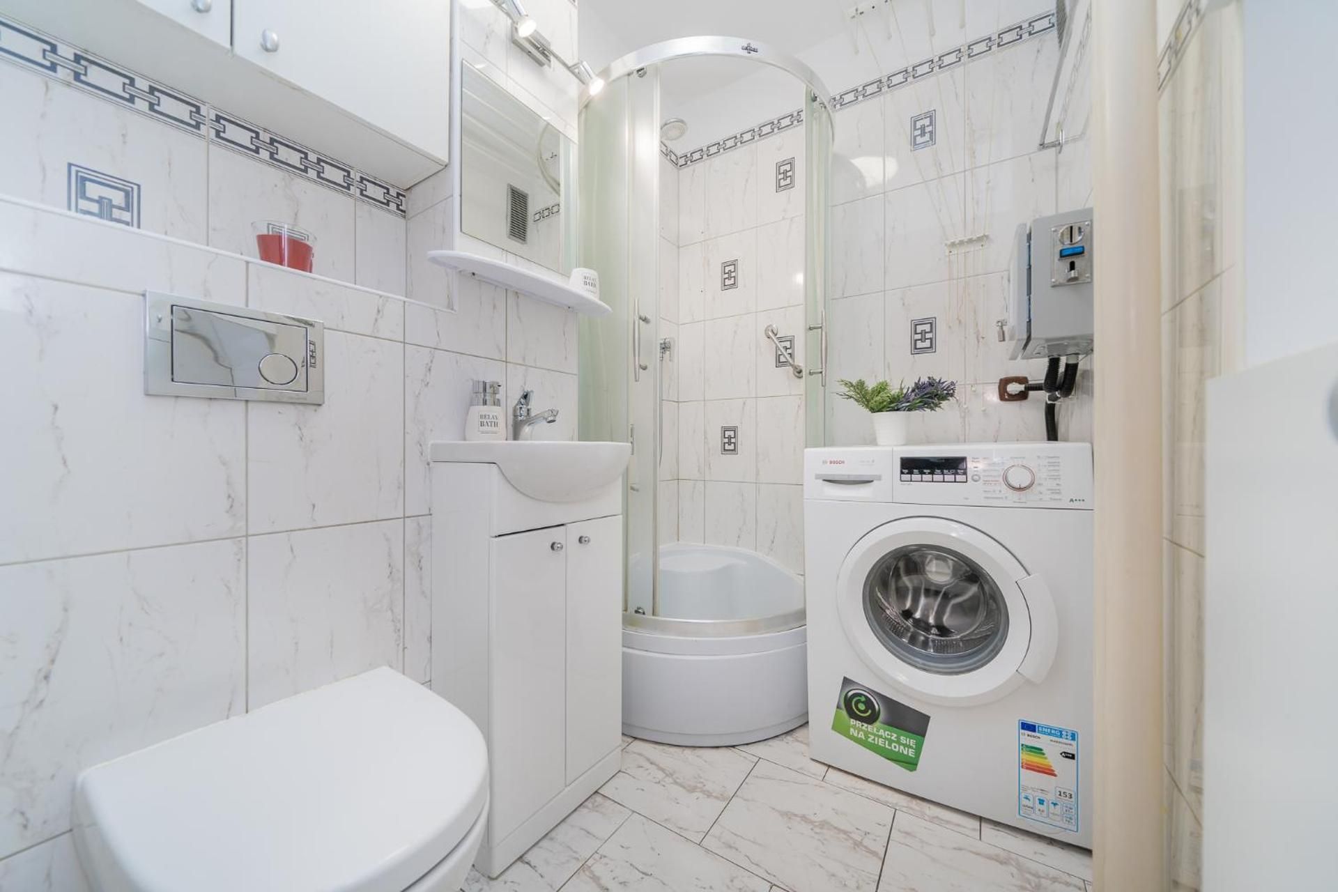 Double or Twin Room with Shared Bathroom