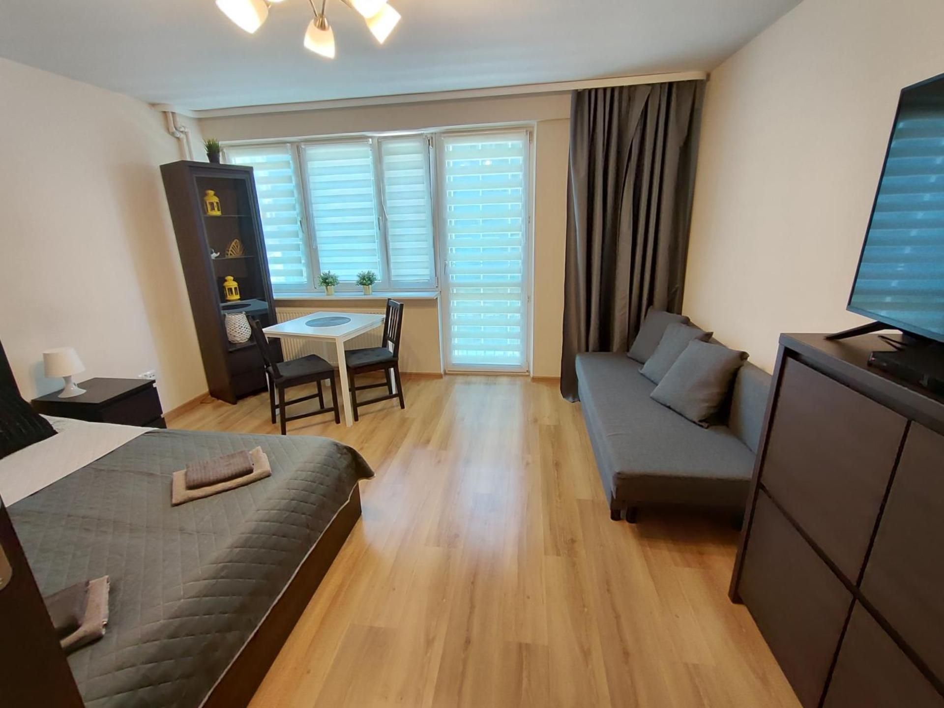 One-Bedroom Apartment - Al. Jana Pawla II 18