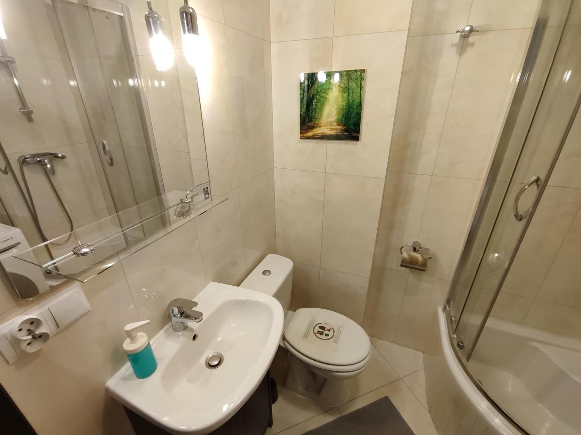 One-Bedroom Apartment - Al. Jana Pawla II 18