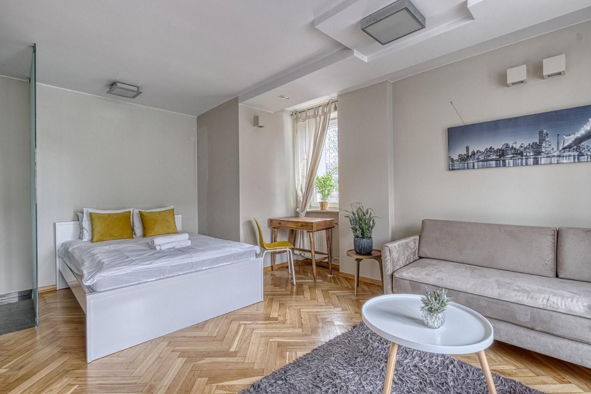 Plater Residence Apartments Apartment with Balcony