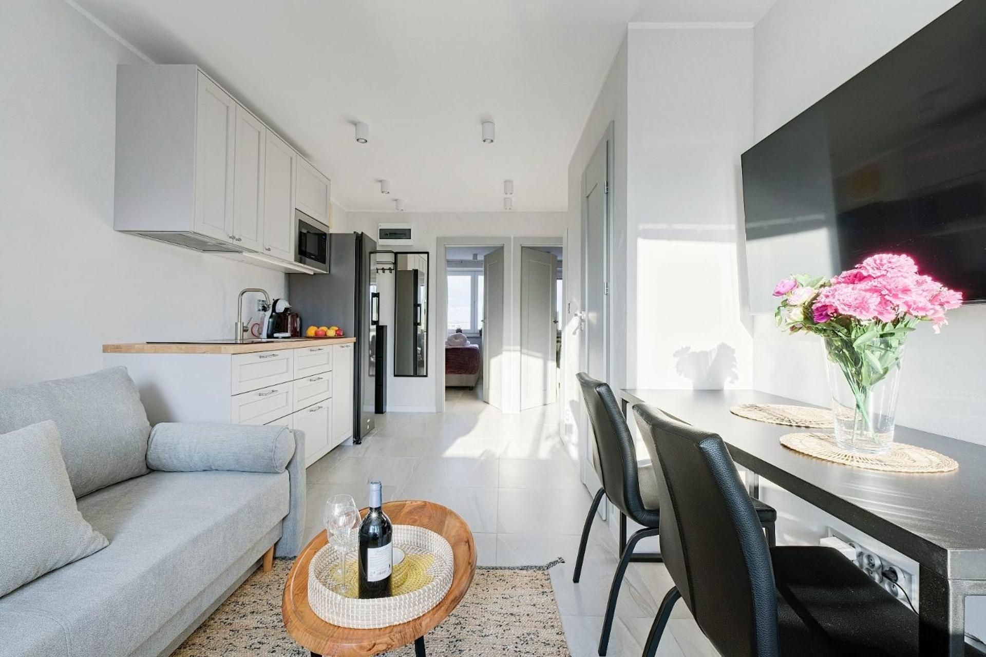 Plater Residence Apartments Three-Bedroom Apartment 2