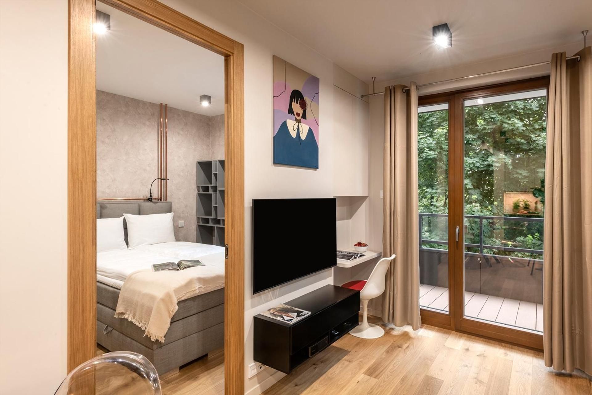 One-Bedroom Apartment