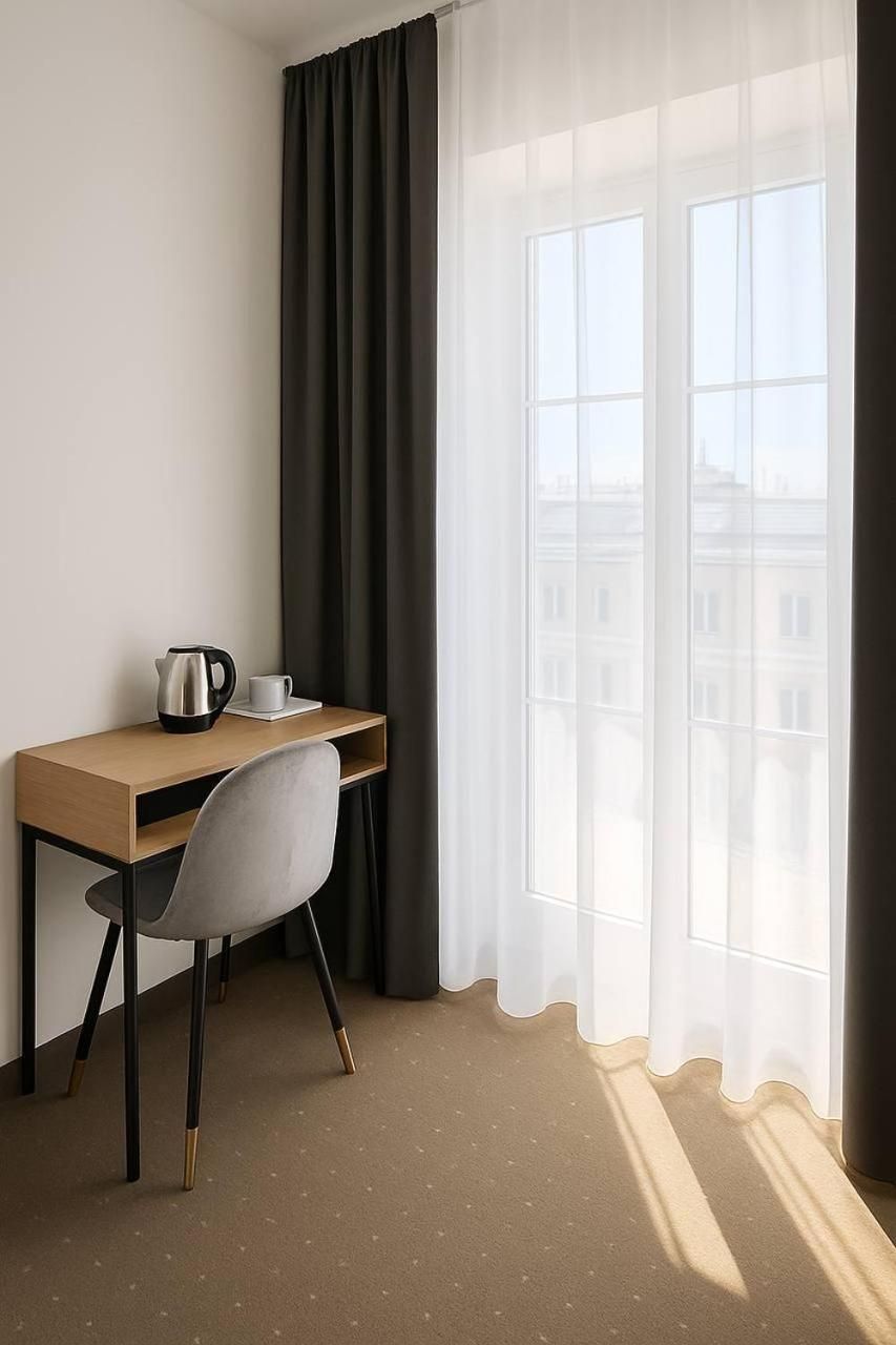 Single Room with Shared Bathroom