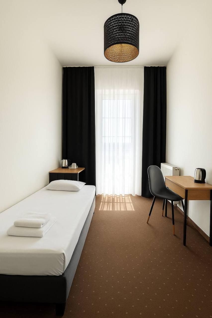 Single Room with Shared Bathroom