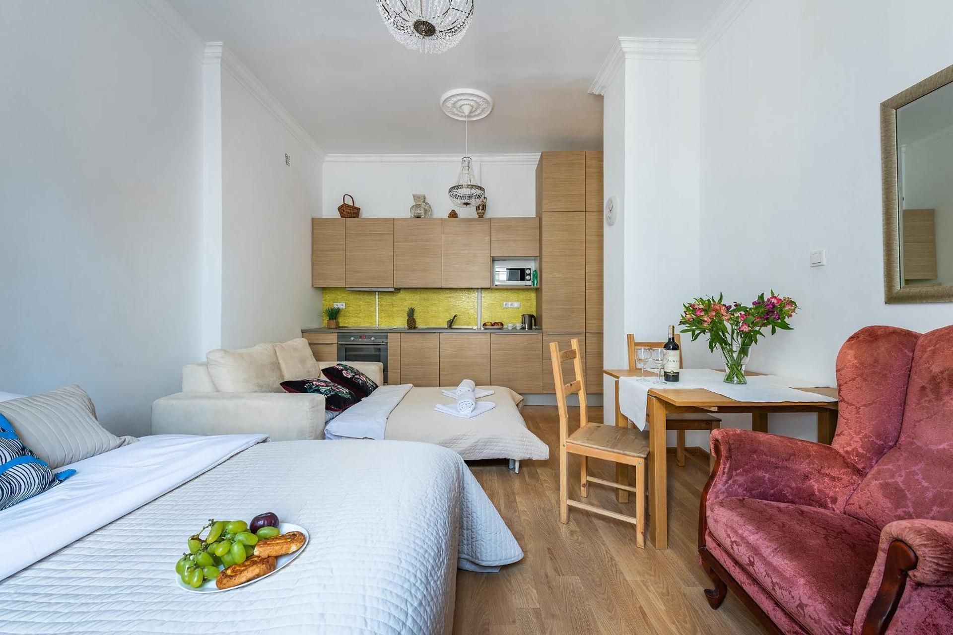 One-Bedroom Apartment - 12 Miodowa Street