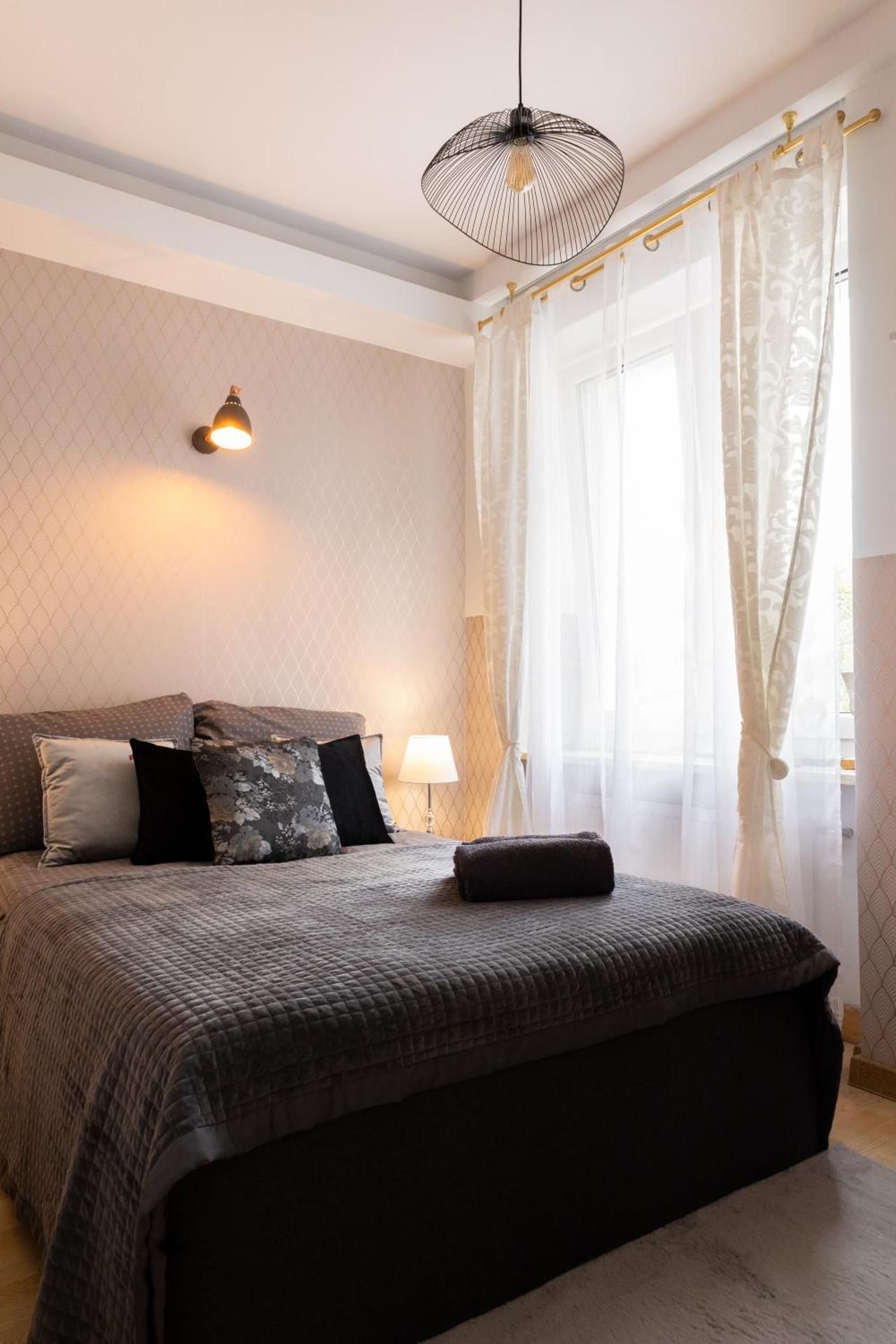 Double Room with Shared Toilet