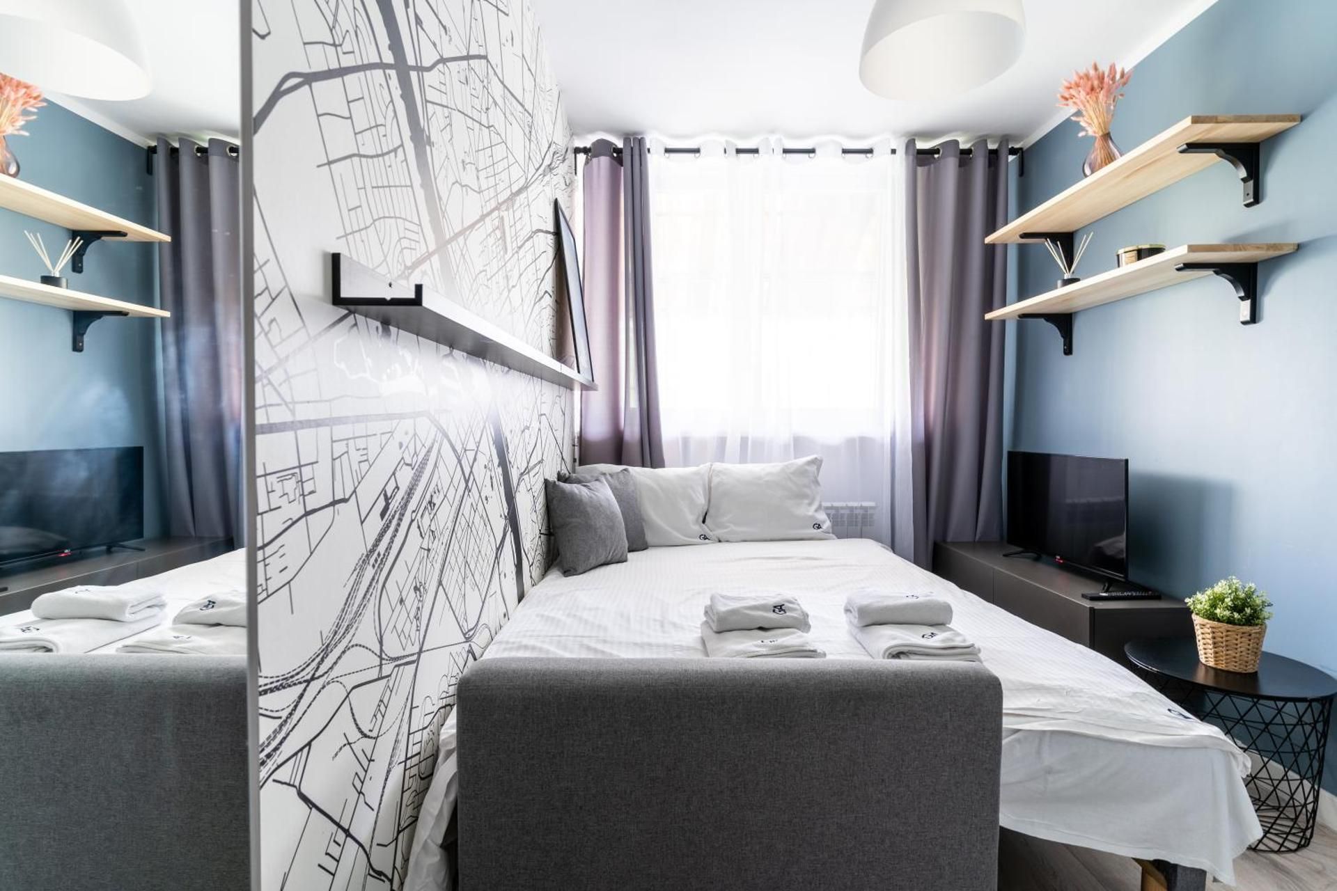 Studio with Sofa Bed