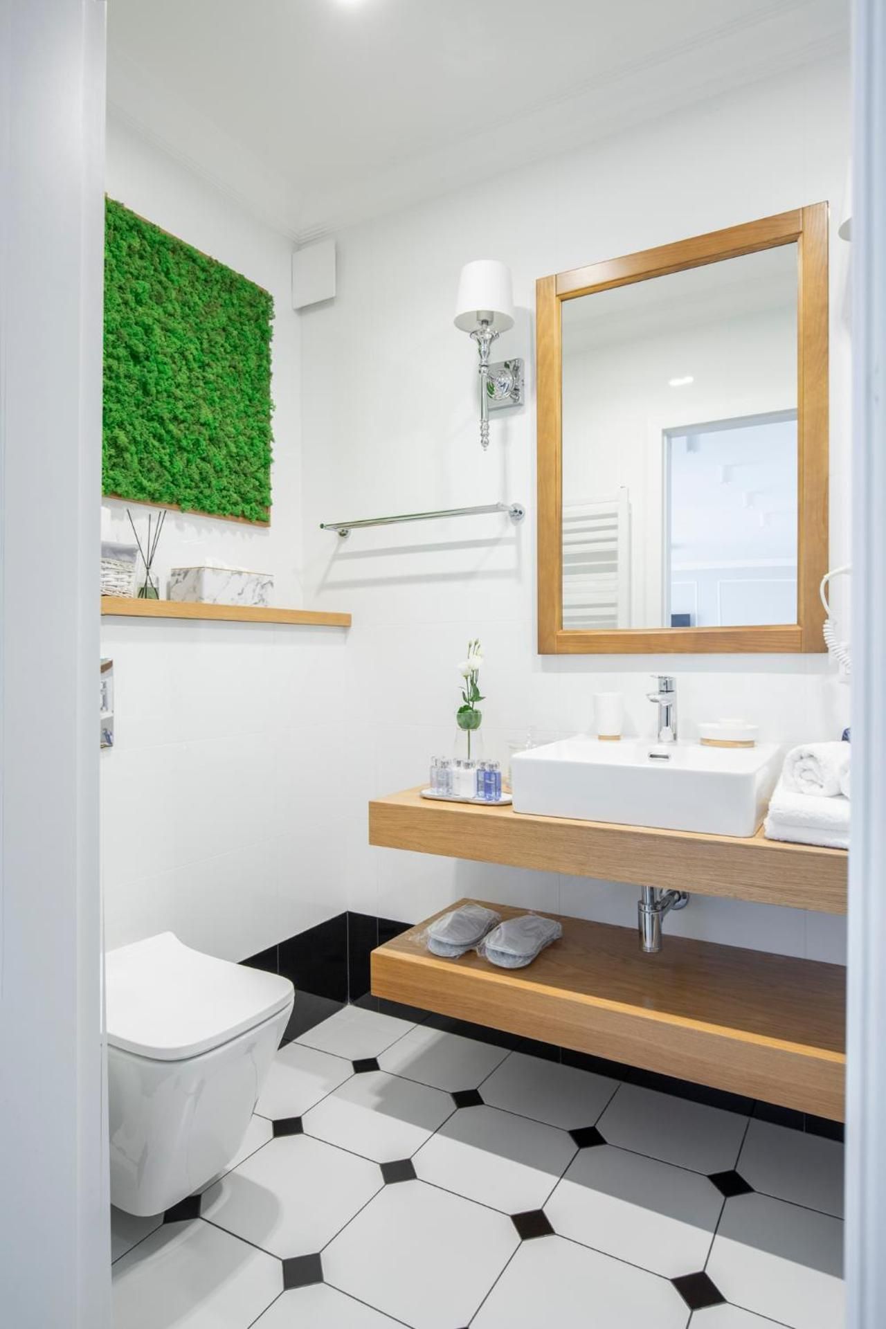 GLAM APARTMENTS city center  Deluxe Apartment with Terrace