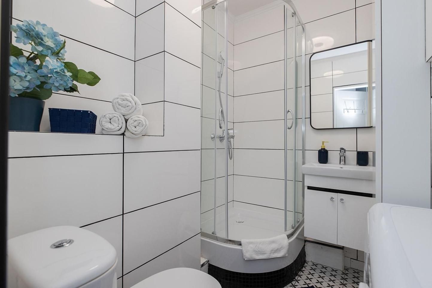 Unit Rooms Warszawa by Metro Rondo ONZ Short Rent idealne pokoje na nocleg w Warszawie Standard Double Room with Shared Bathroom 2