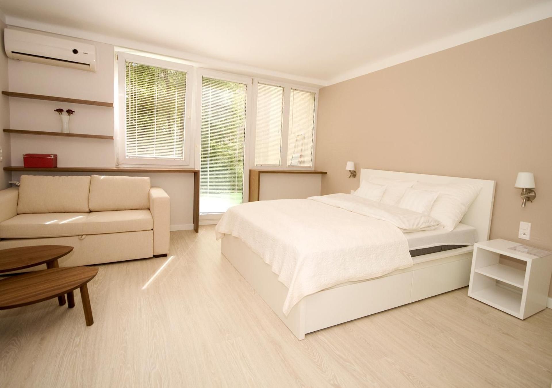 Premier Studio