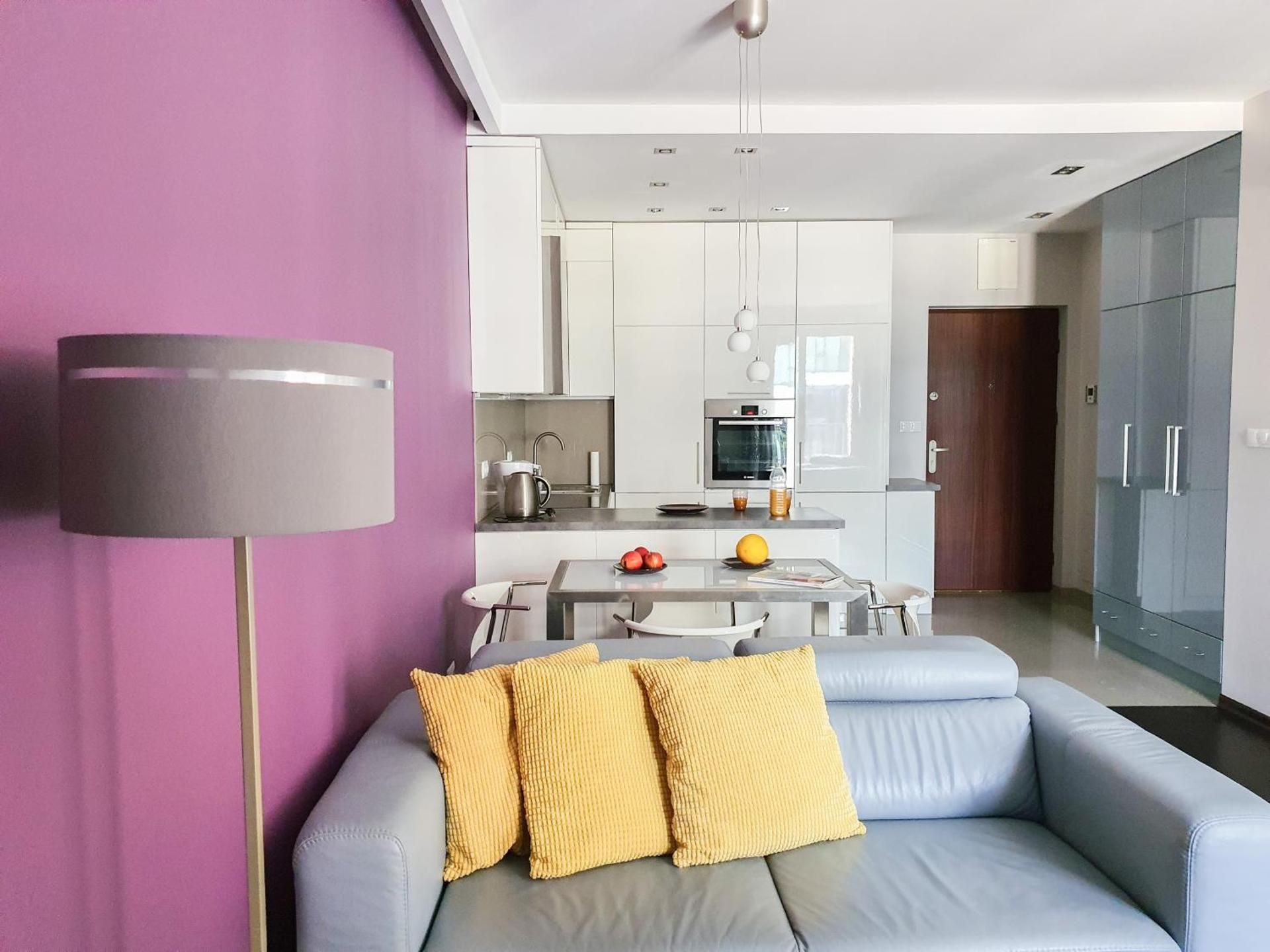 Deluxe One-Bedroom Suite