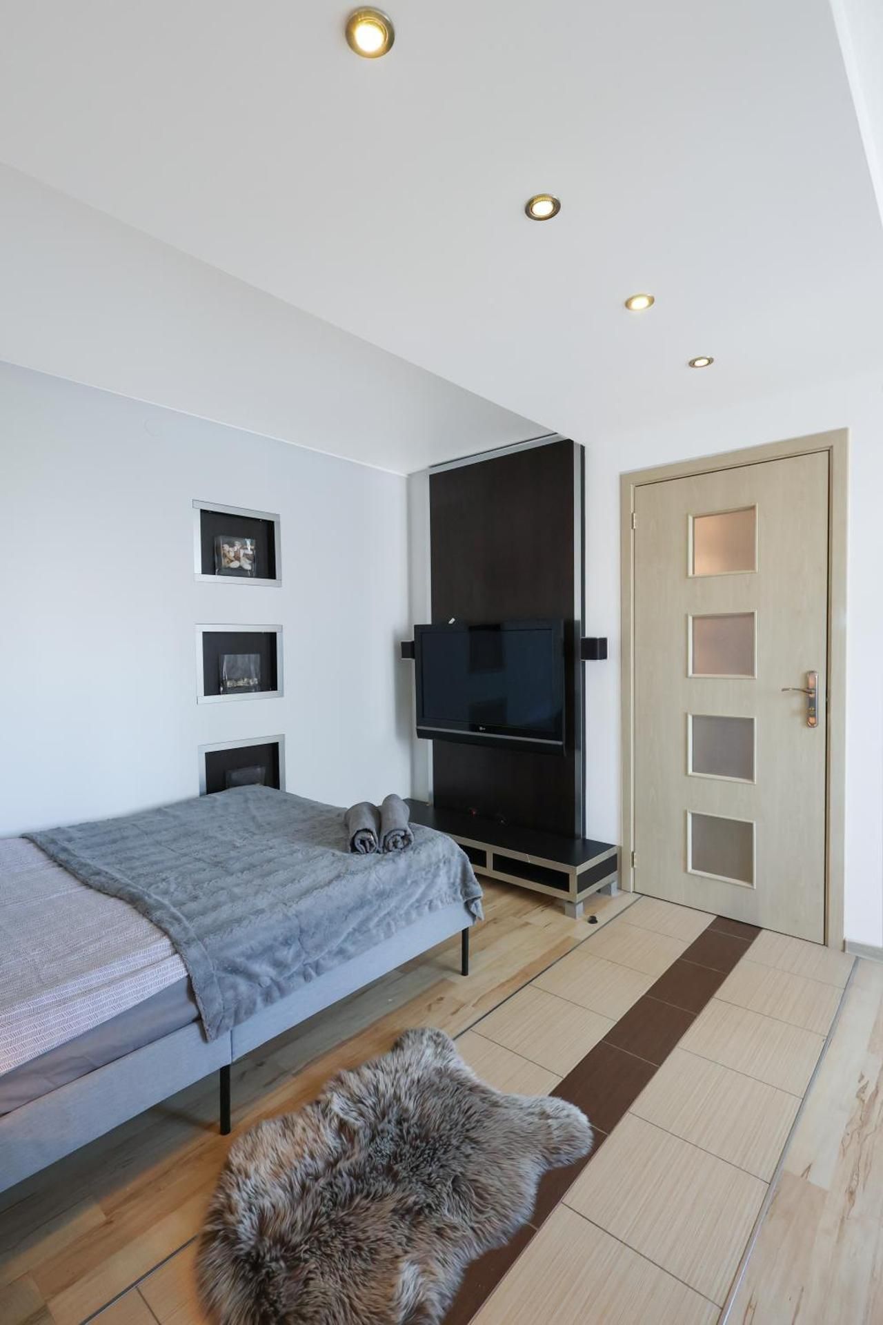 Standard Double Room with Shared Bathroom