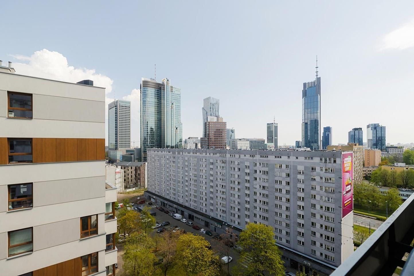 UNITApartaments Short Rent Apartment in Warsaw by Metro Station Rondo ONZ Apart with 3bedrooms 23