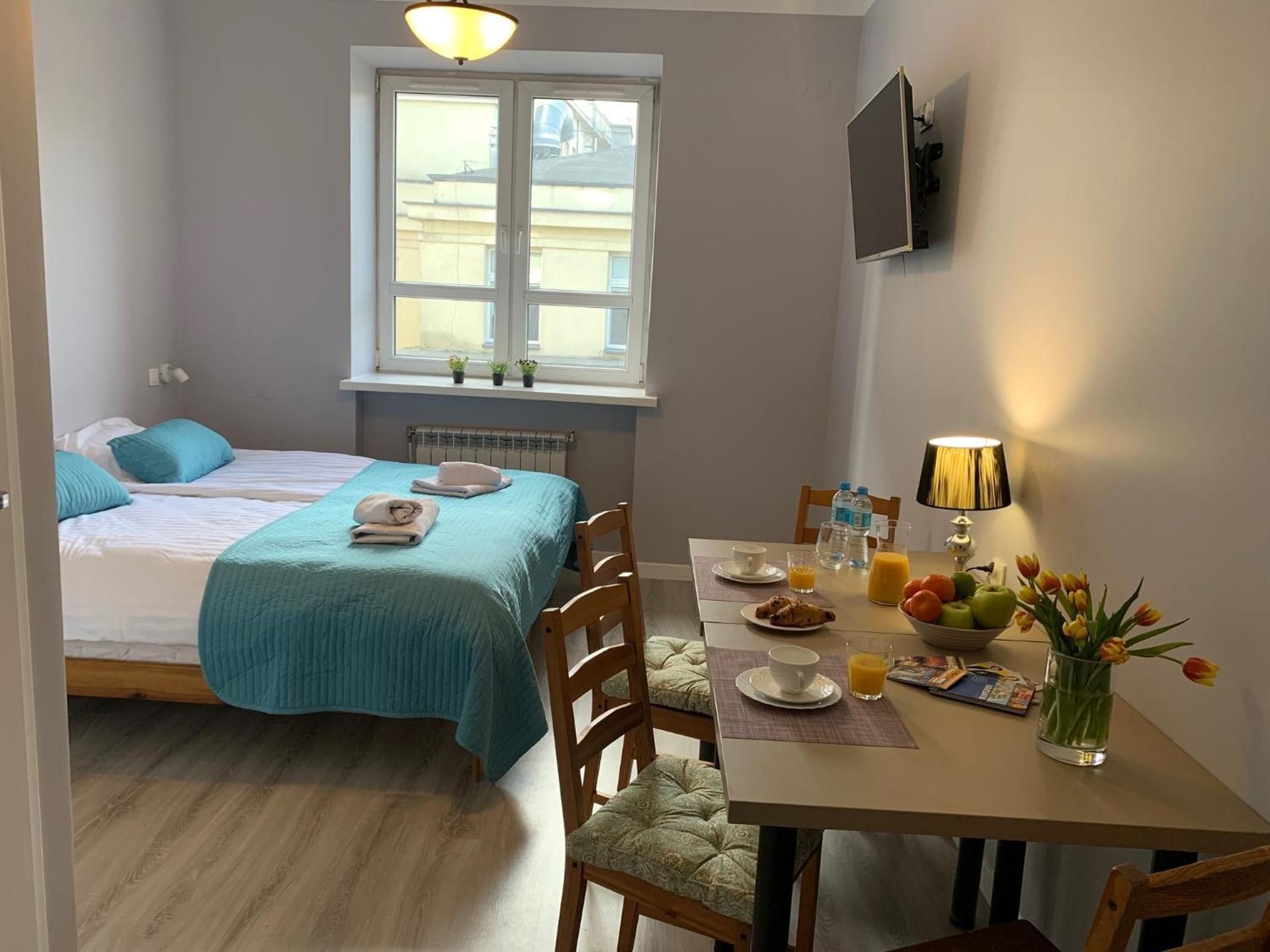 Quadruple Room with Private Bathroom