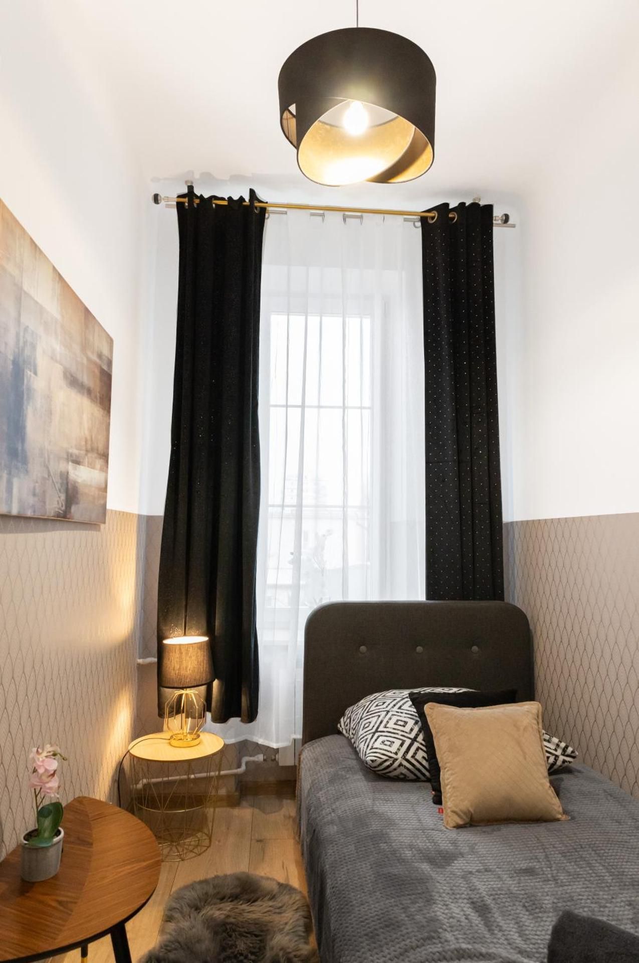 Single Room with Shared Bathroom