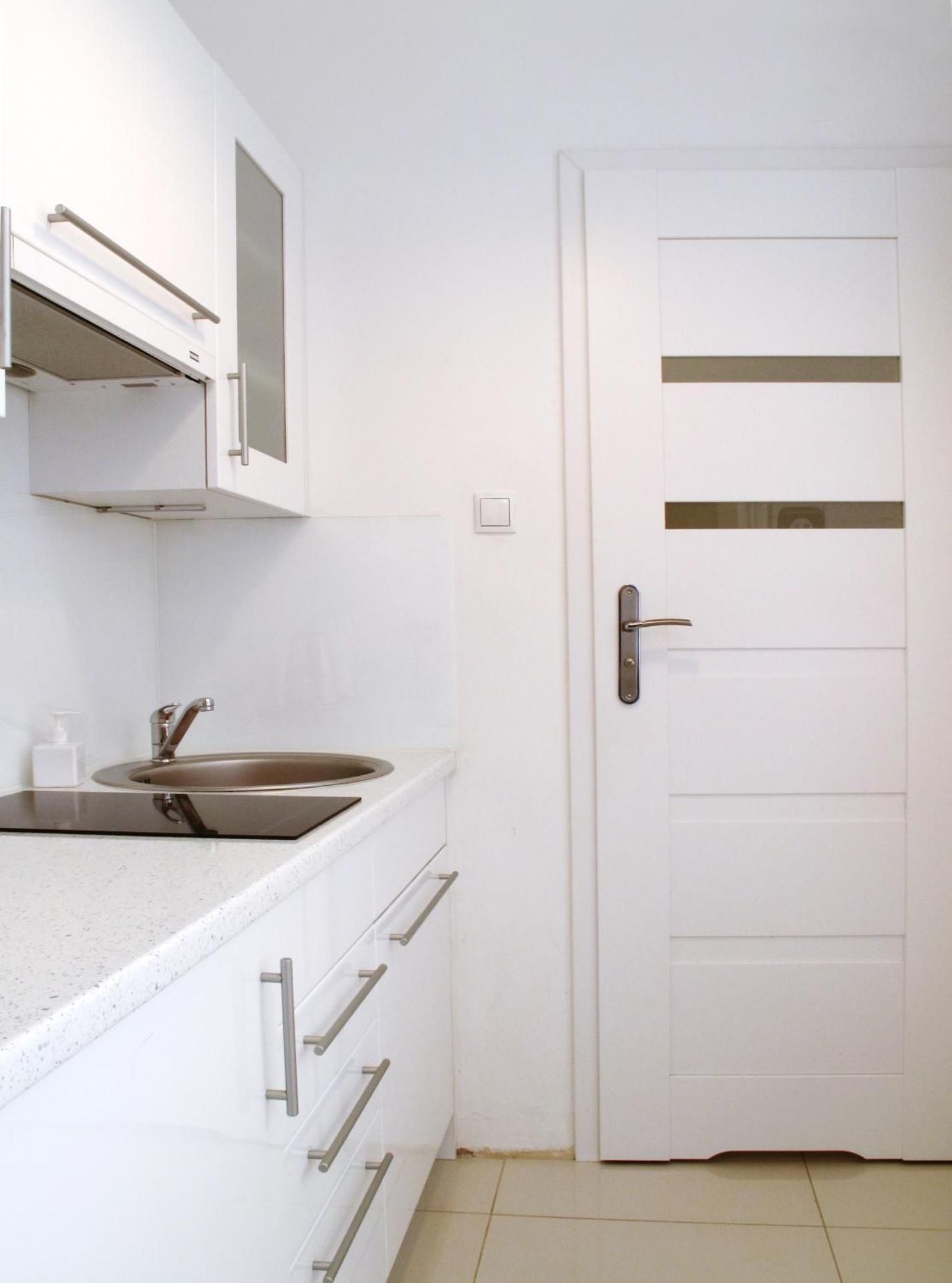 Studio Apartment - 32 Chmielna Street