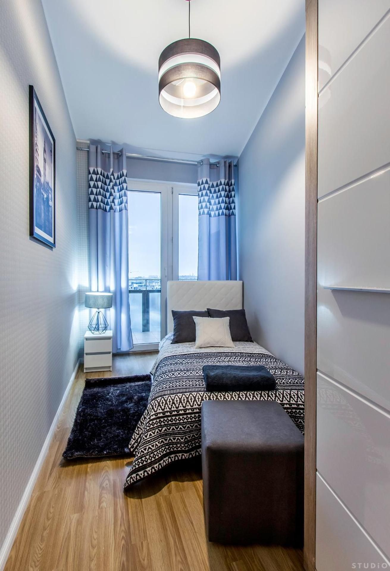 Single Room with Shared Bathroom