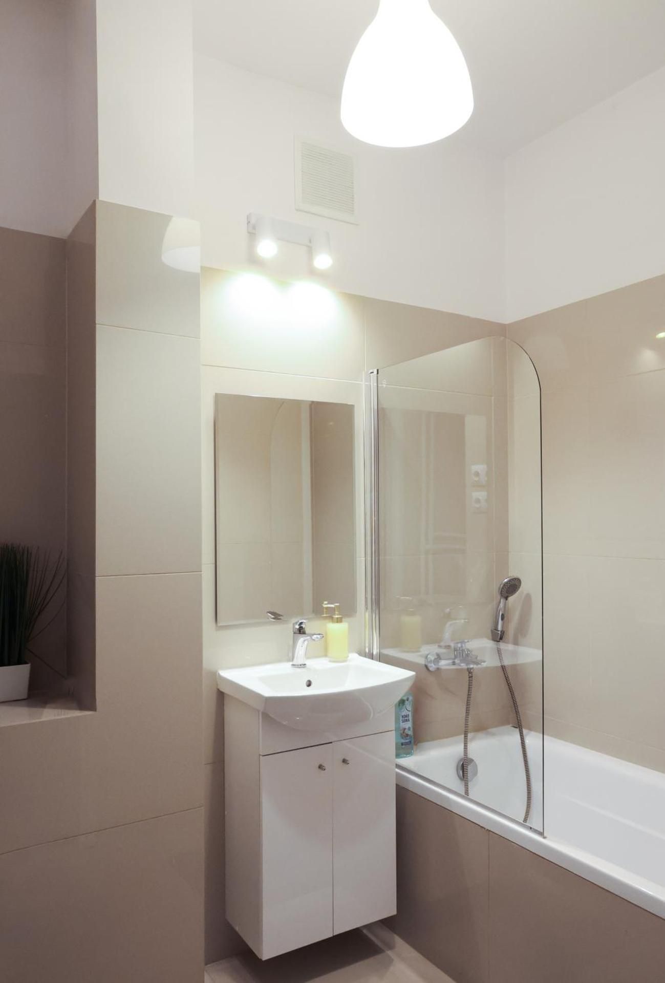 Standard Double Room with Shared Bathroom