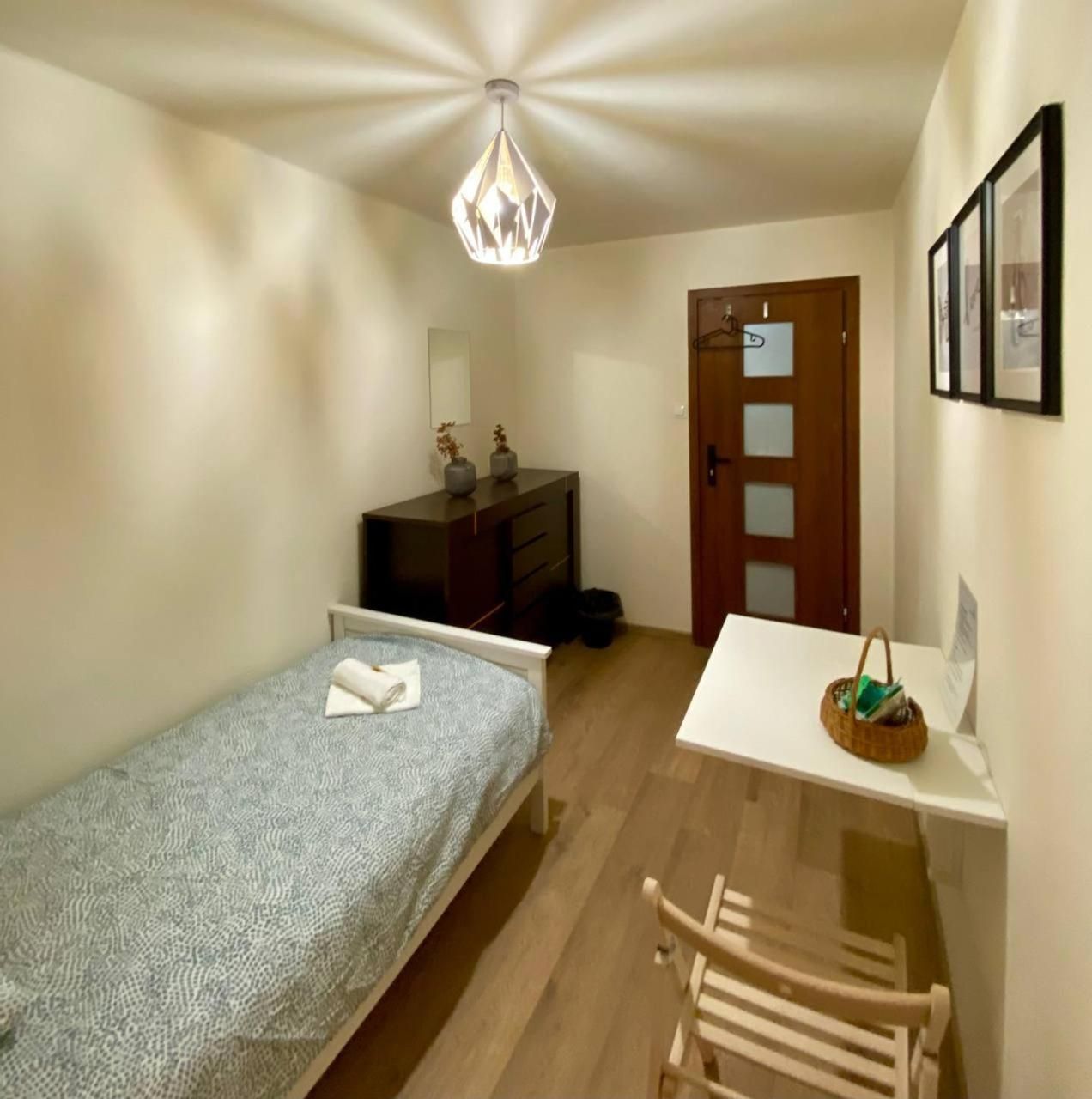 Single Room with Shared Bathroom