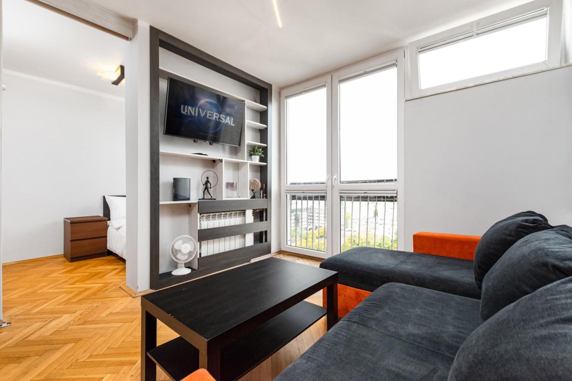 One-Bedroom Apartment