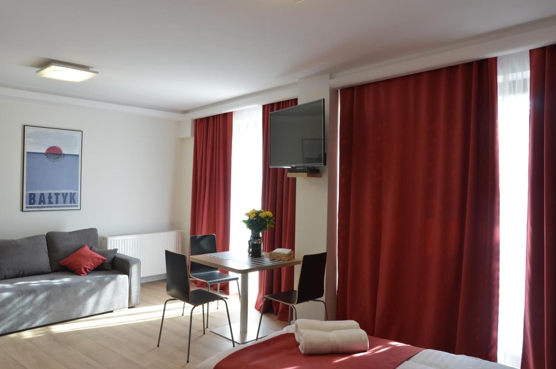 DELUXE APARTMENT