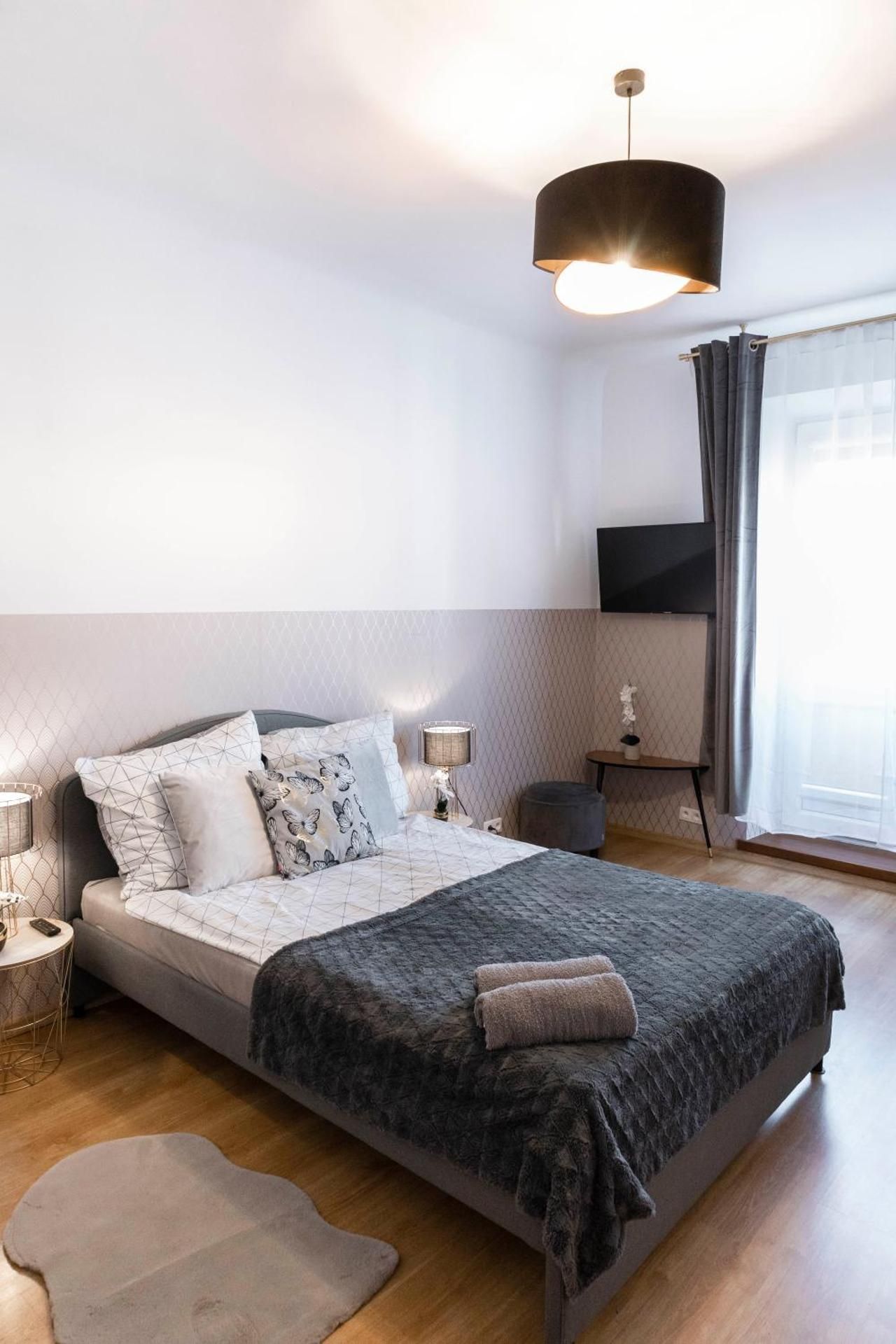 Double Room with Shared Toilet
