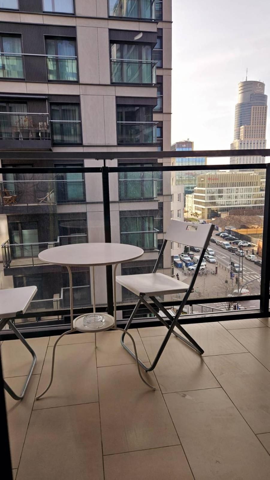One-Bedroom Apartment with Balcony