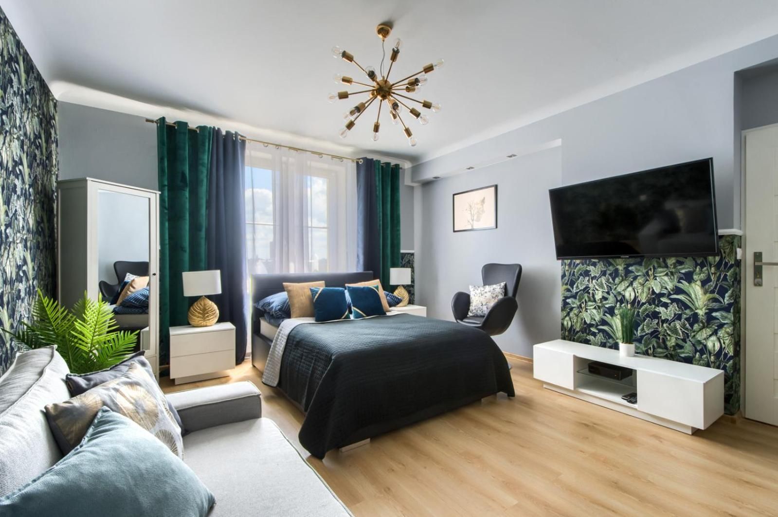 Standard Double Room with Shared Bathroom